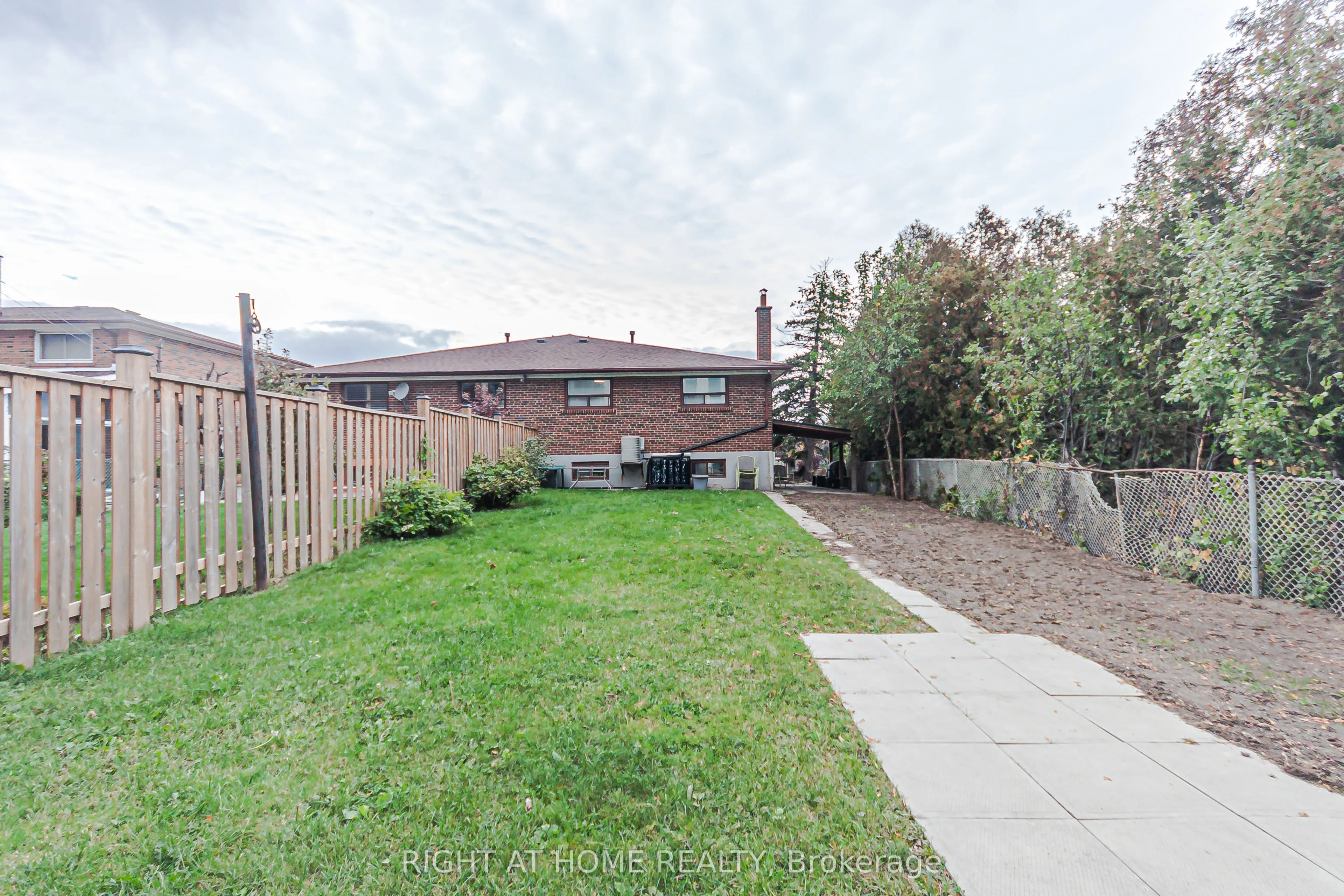 131 Button Road