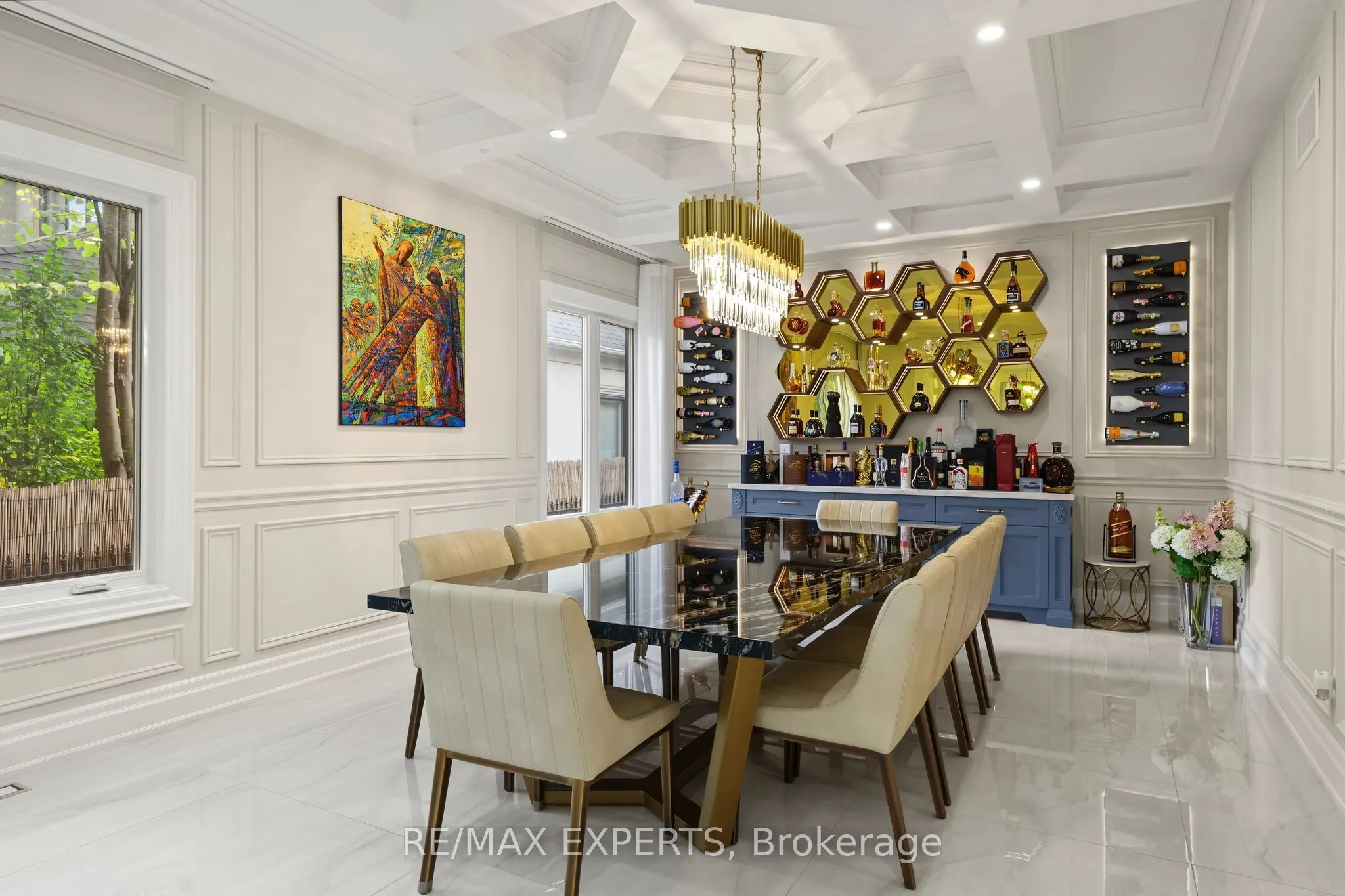 33 Highland Creek Court