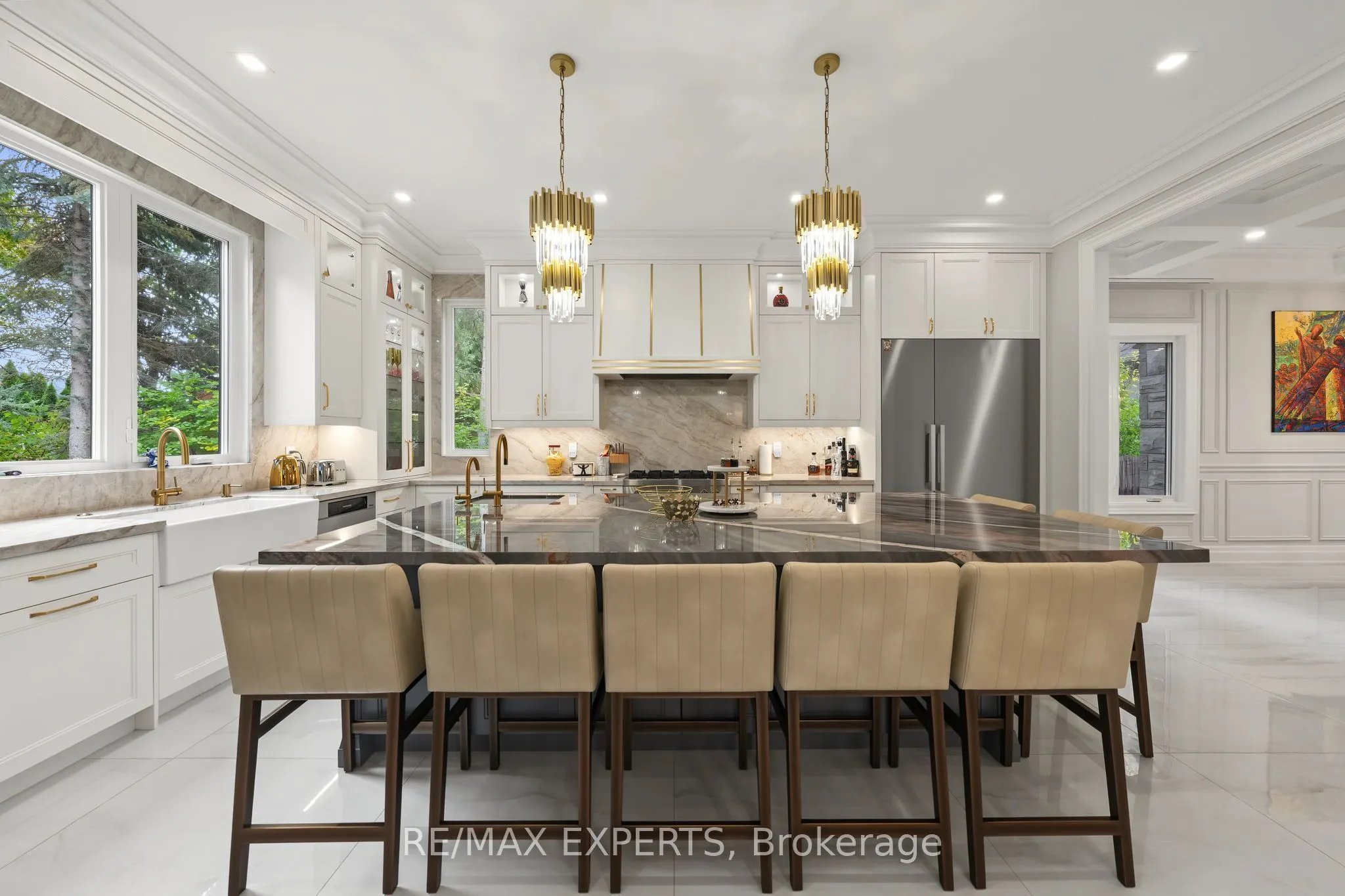 33 Highland Creek Court