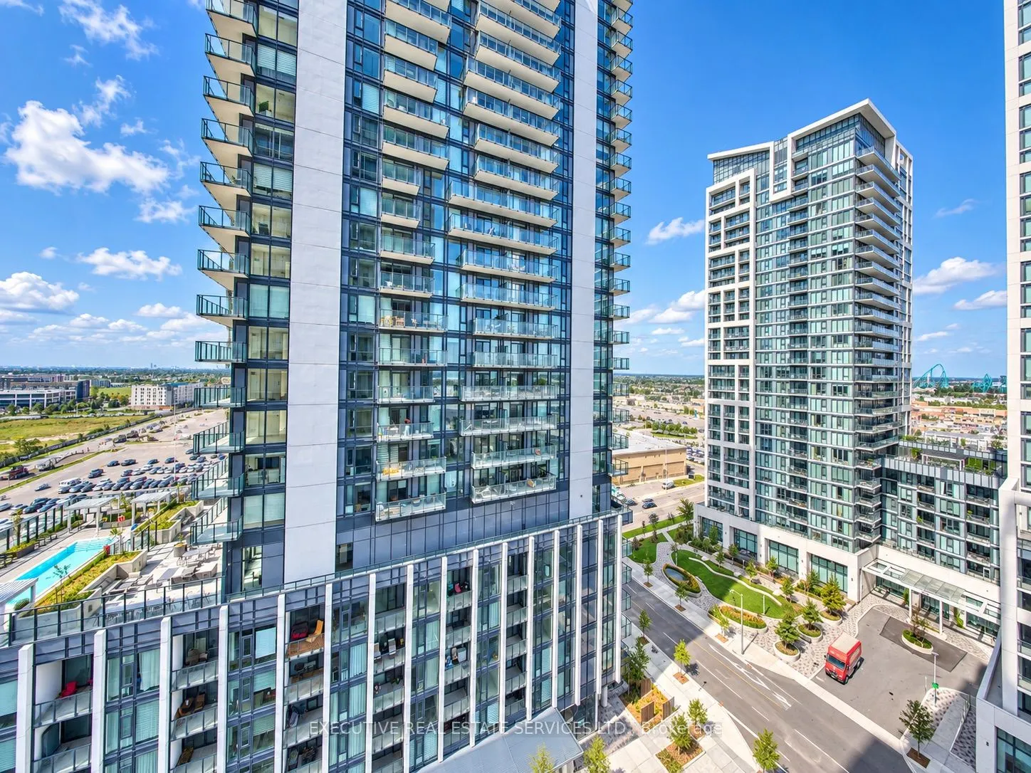 8960 JANE Street S #1202