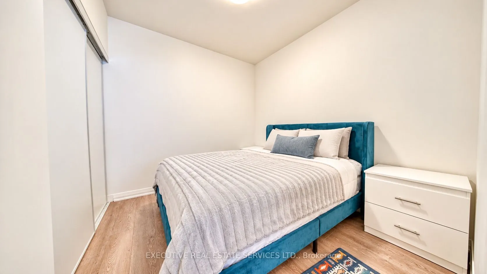 8960 JANE Street S #1202