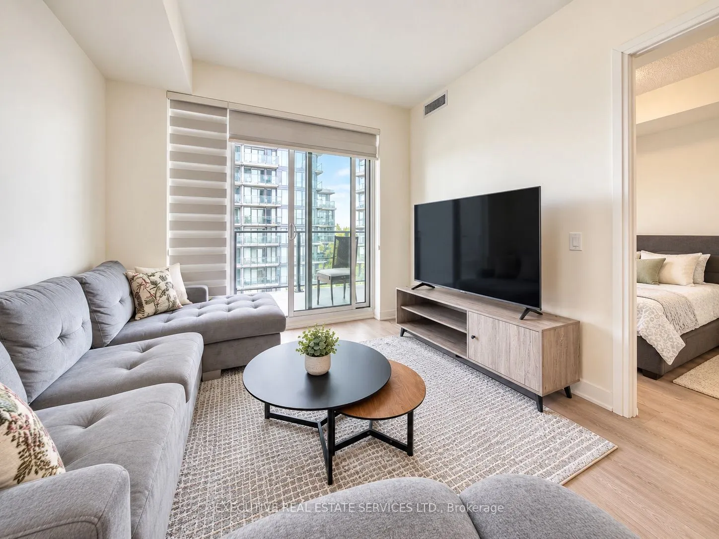 8960 JANE Street S #1202
