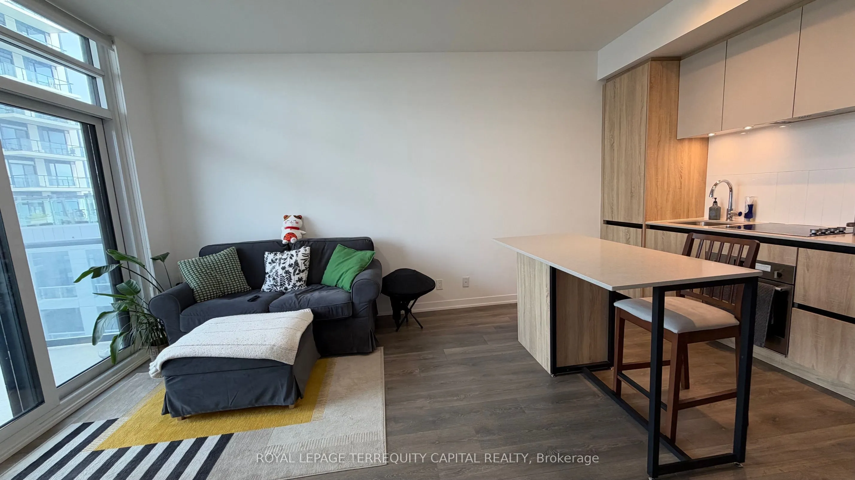 7950 Bathurst Street #720