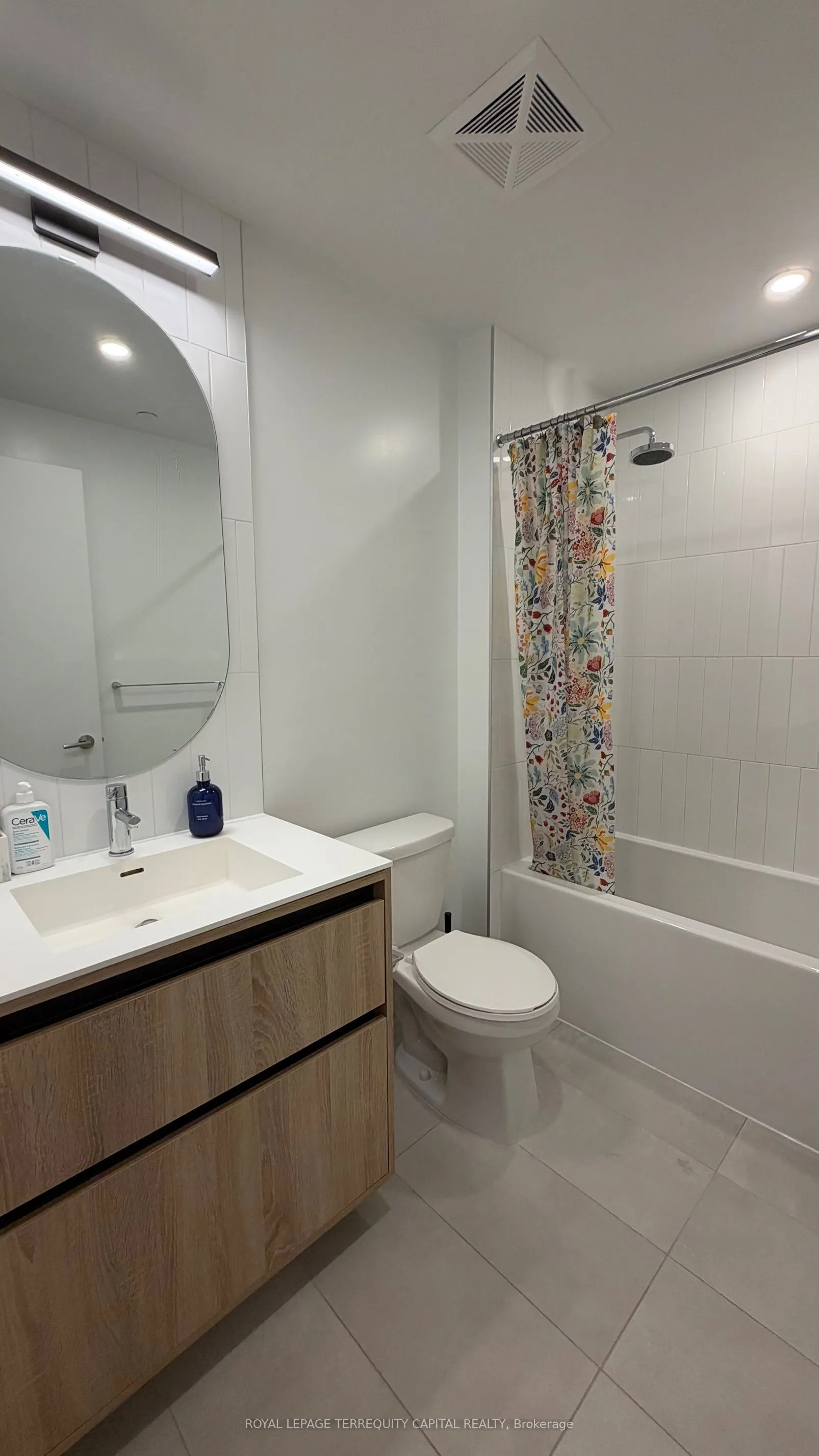 7950 Bathurst Street #720