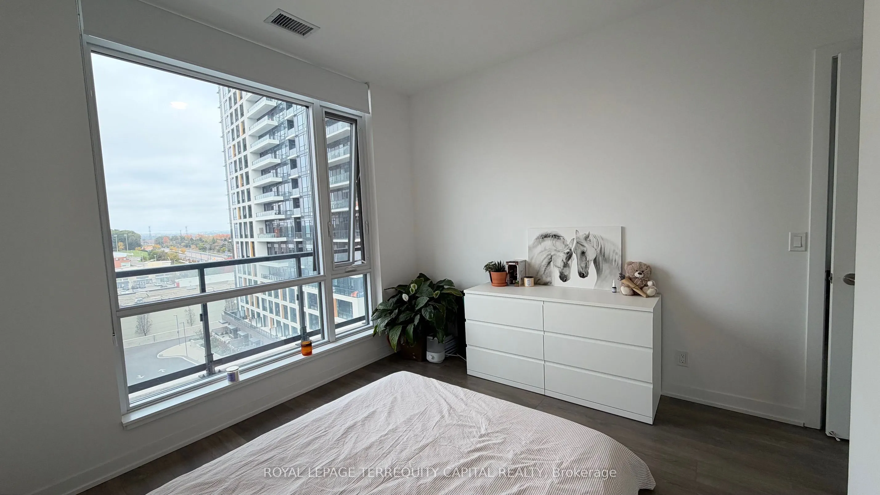 7950 Bathurst Street #720