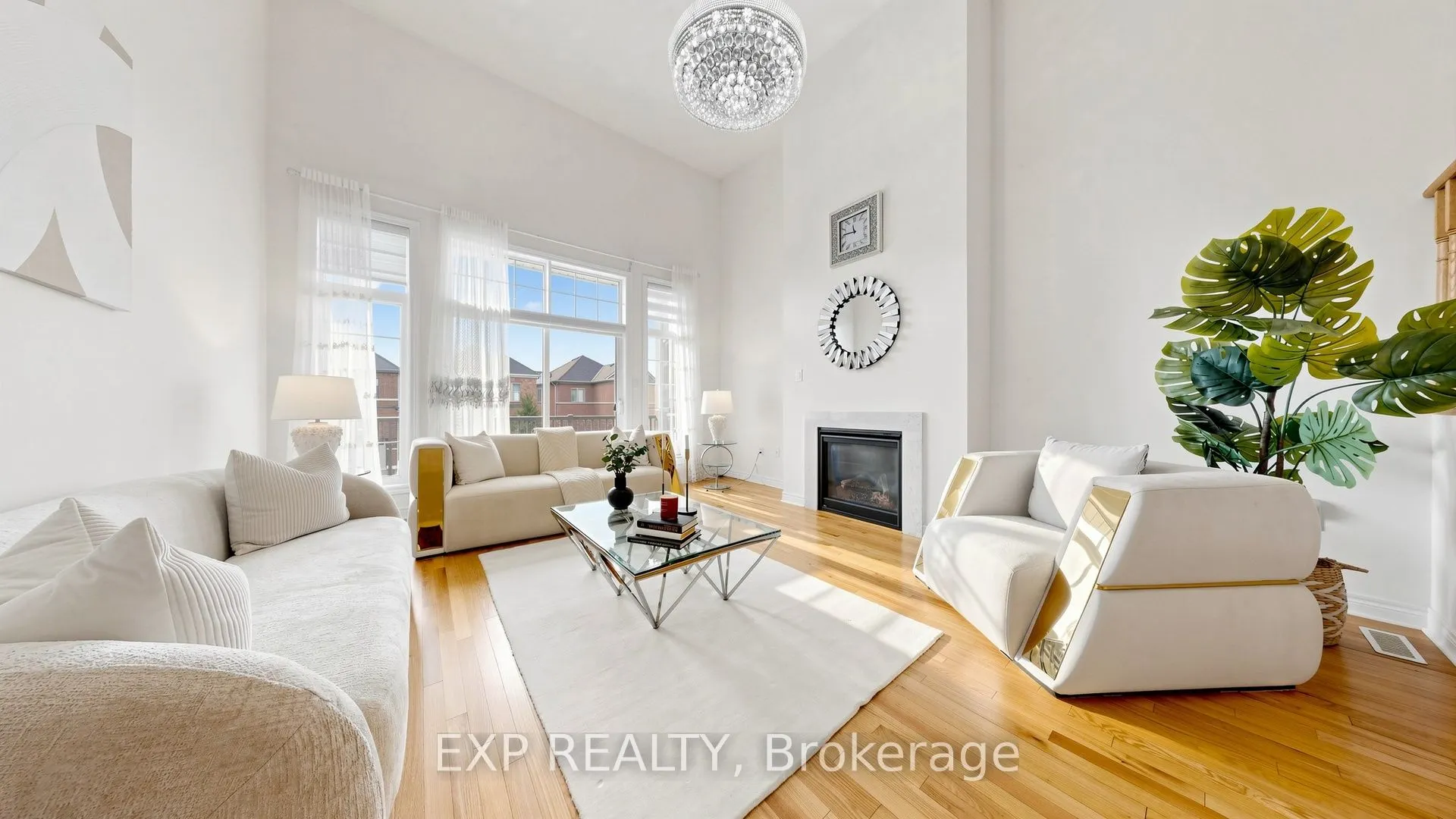 34 Buttonleaf Crescent
