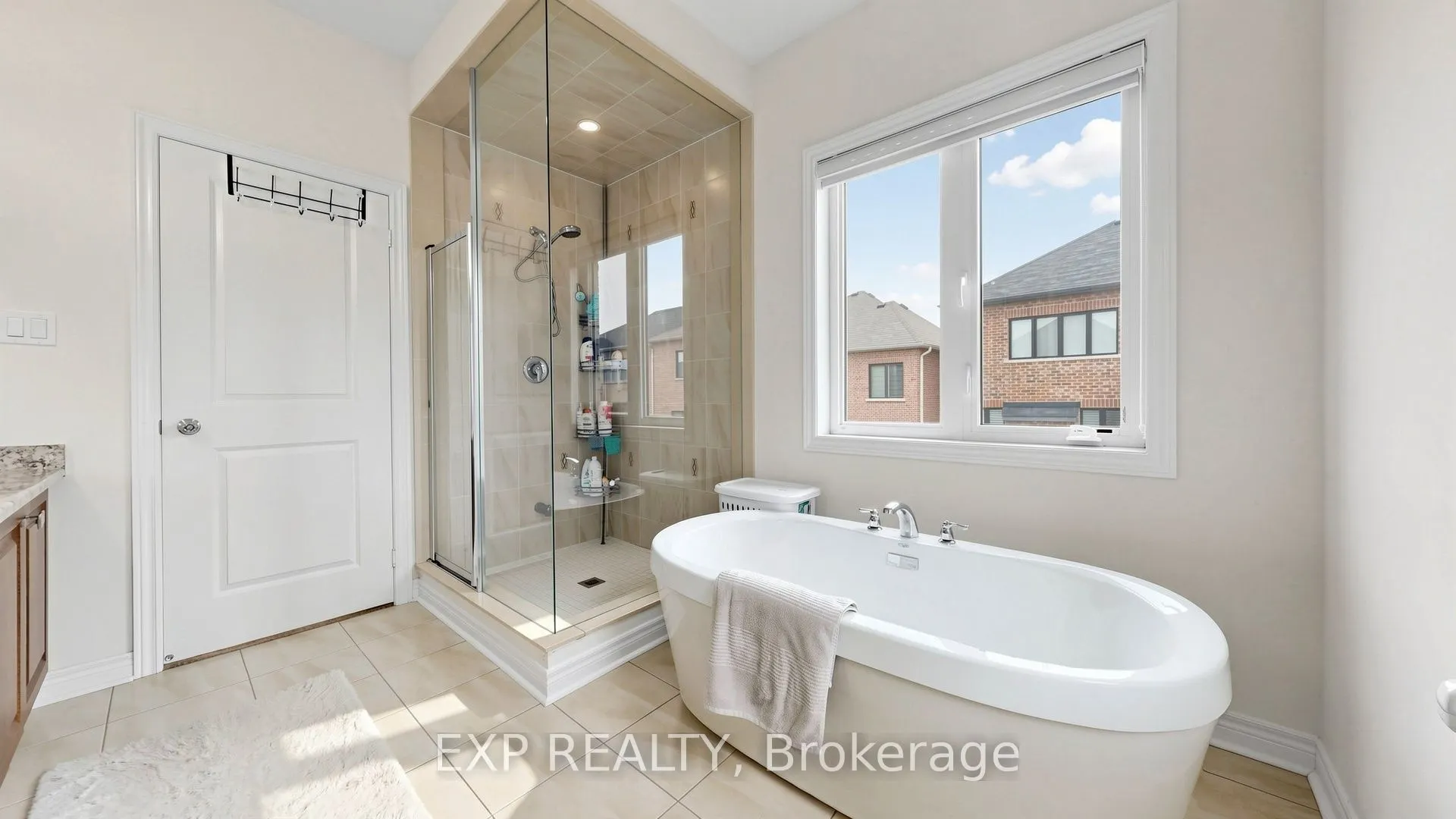 34 Buttonleaf Crescent