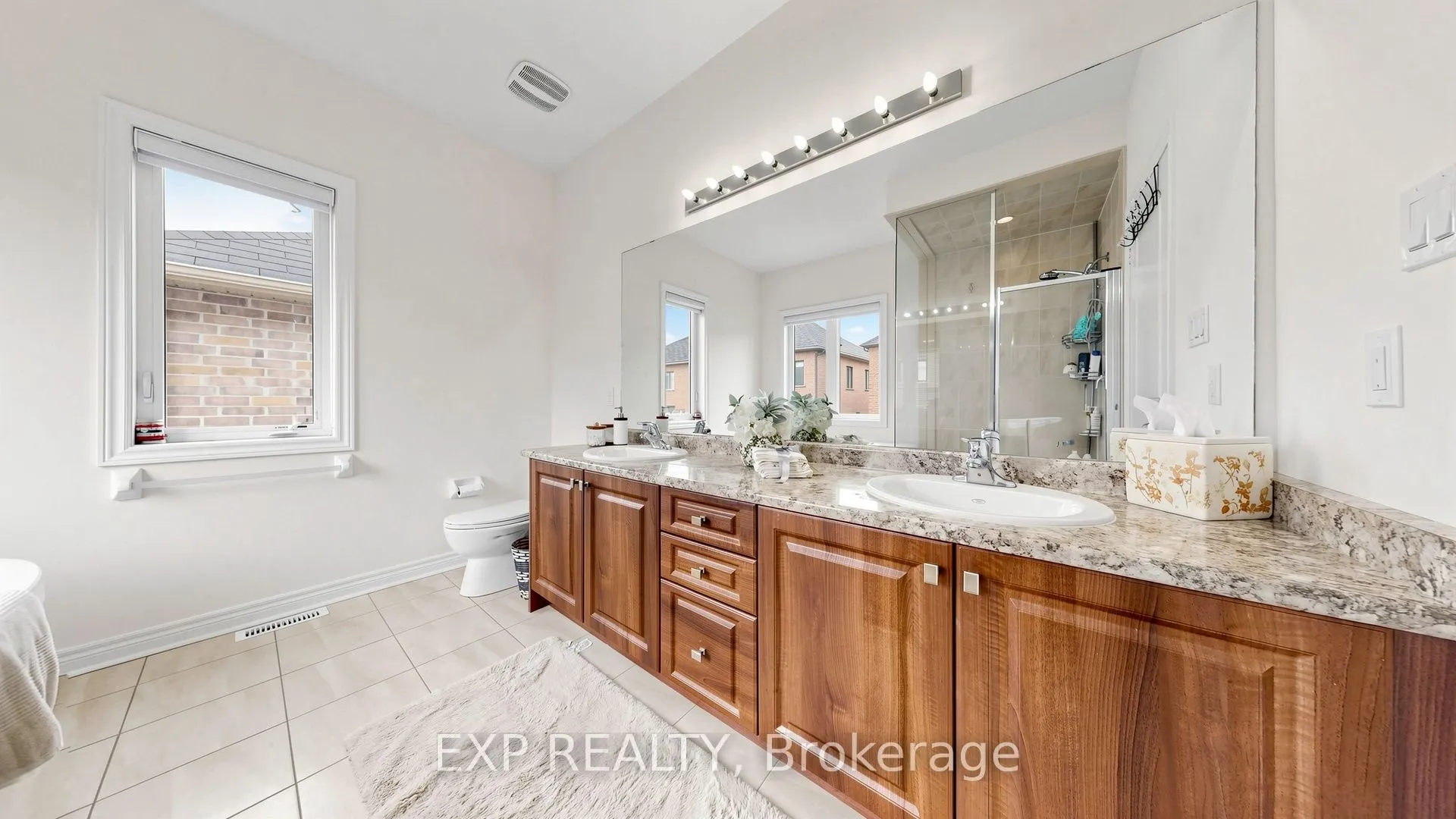 34 Buttonleaf Crescent