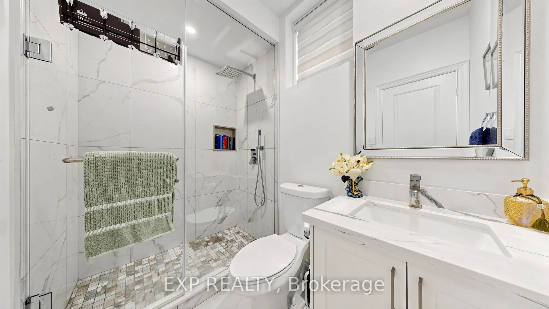 34 Buttonleaf Crescent