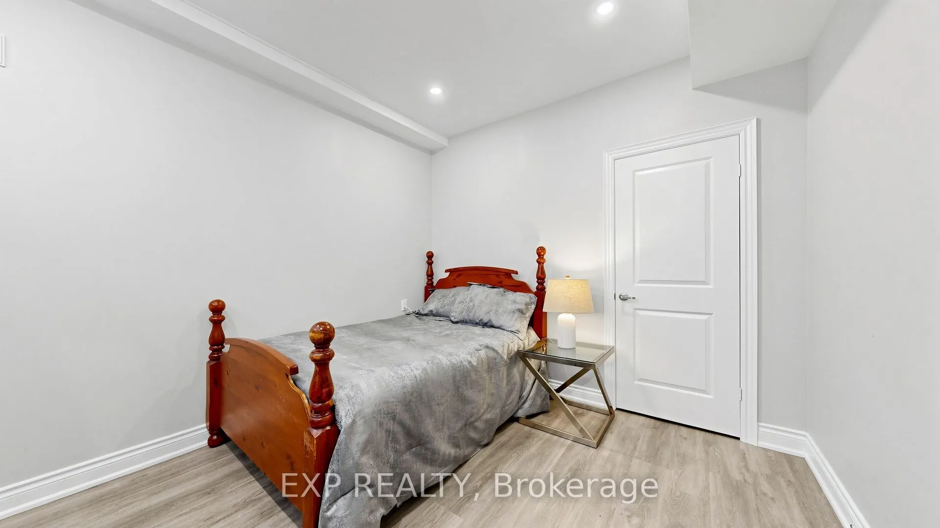 34 Buttonleaf Crescent