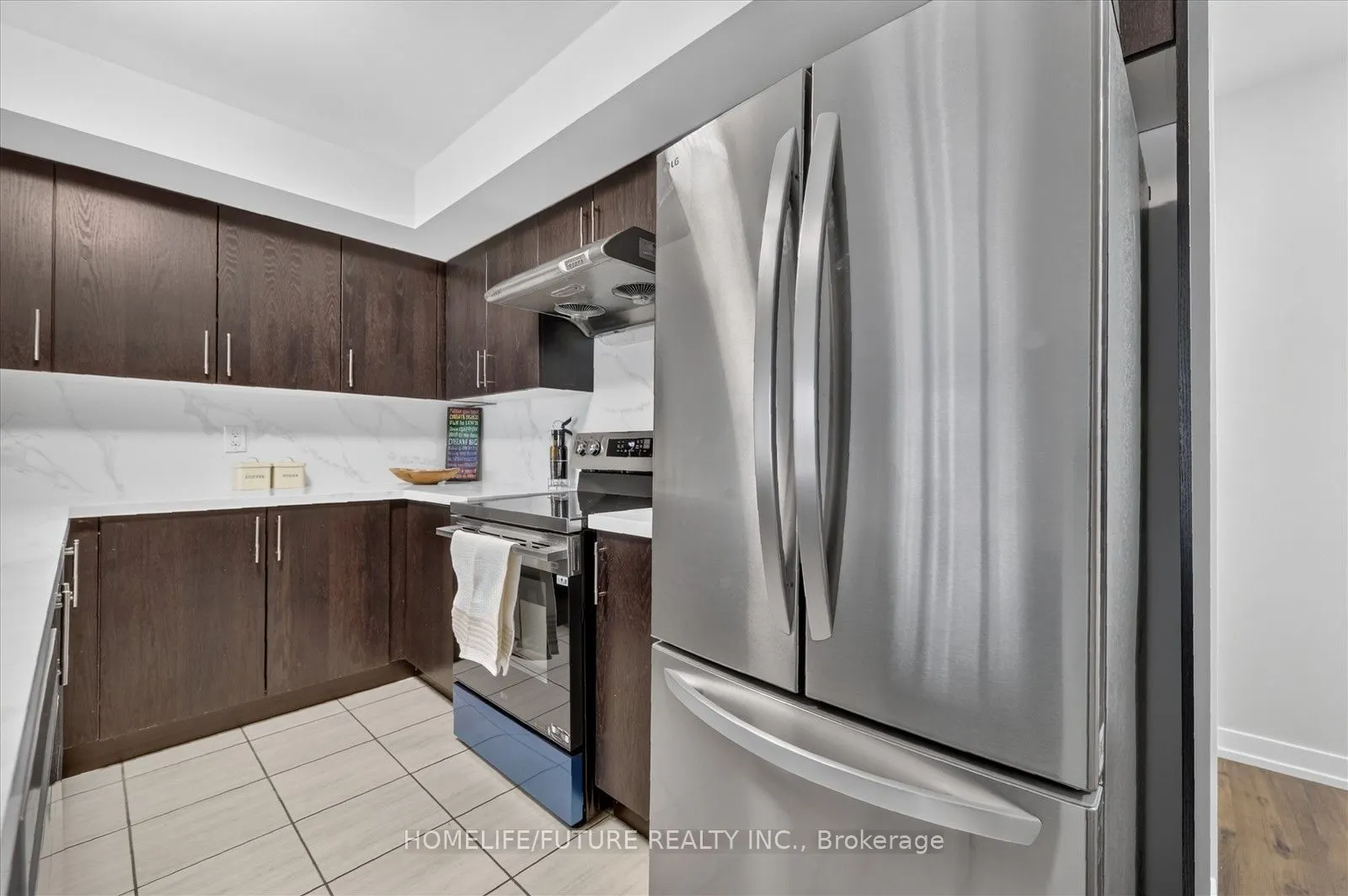 65 Lindcrest Manor #1108