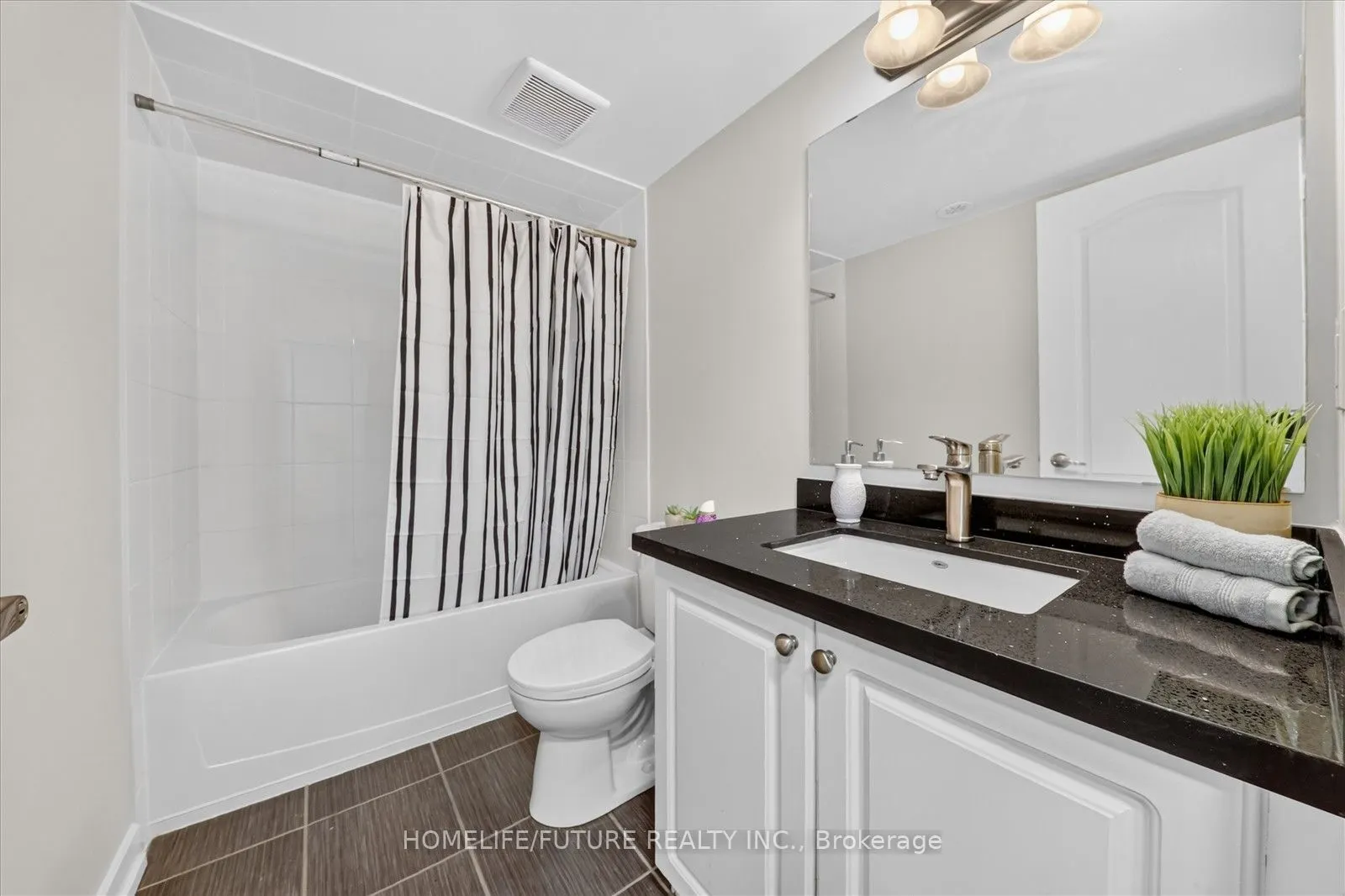 65 Lindcrest Manor #1108
