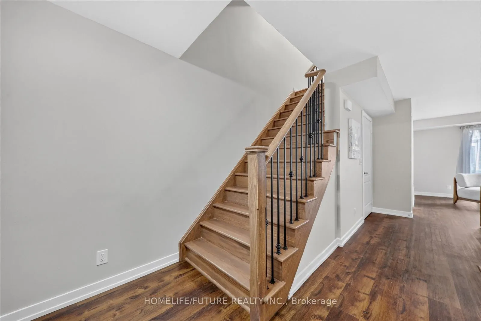 65 Lindcrest Manor #1108