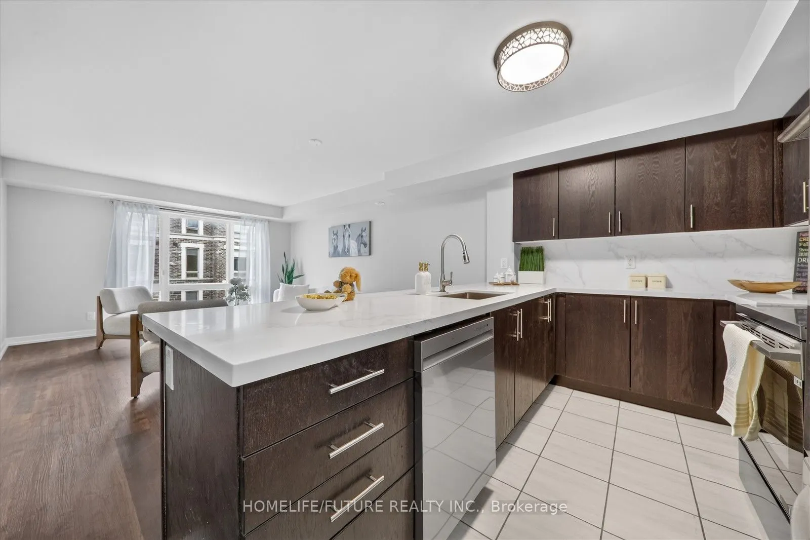 65 Lindcrest Manor #1108
