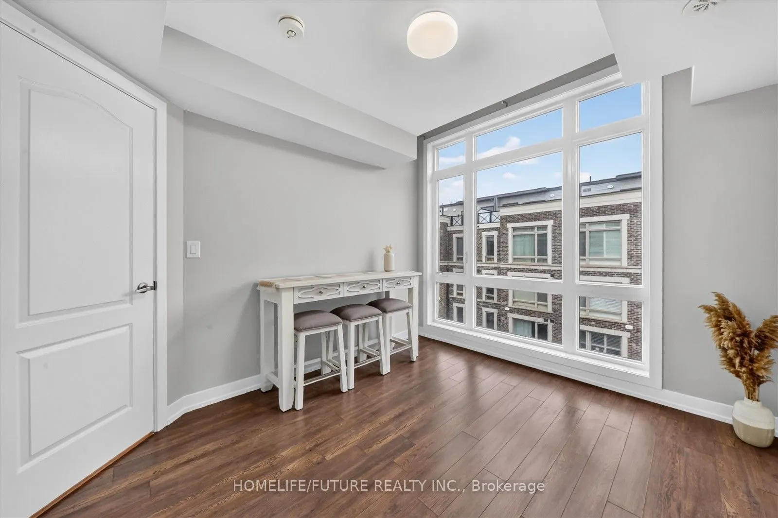 65 Lindcrest Manor #1108