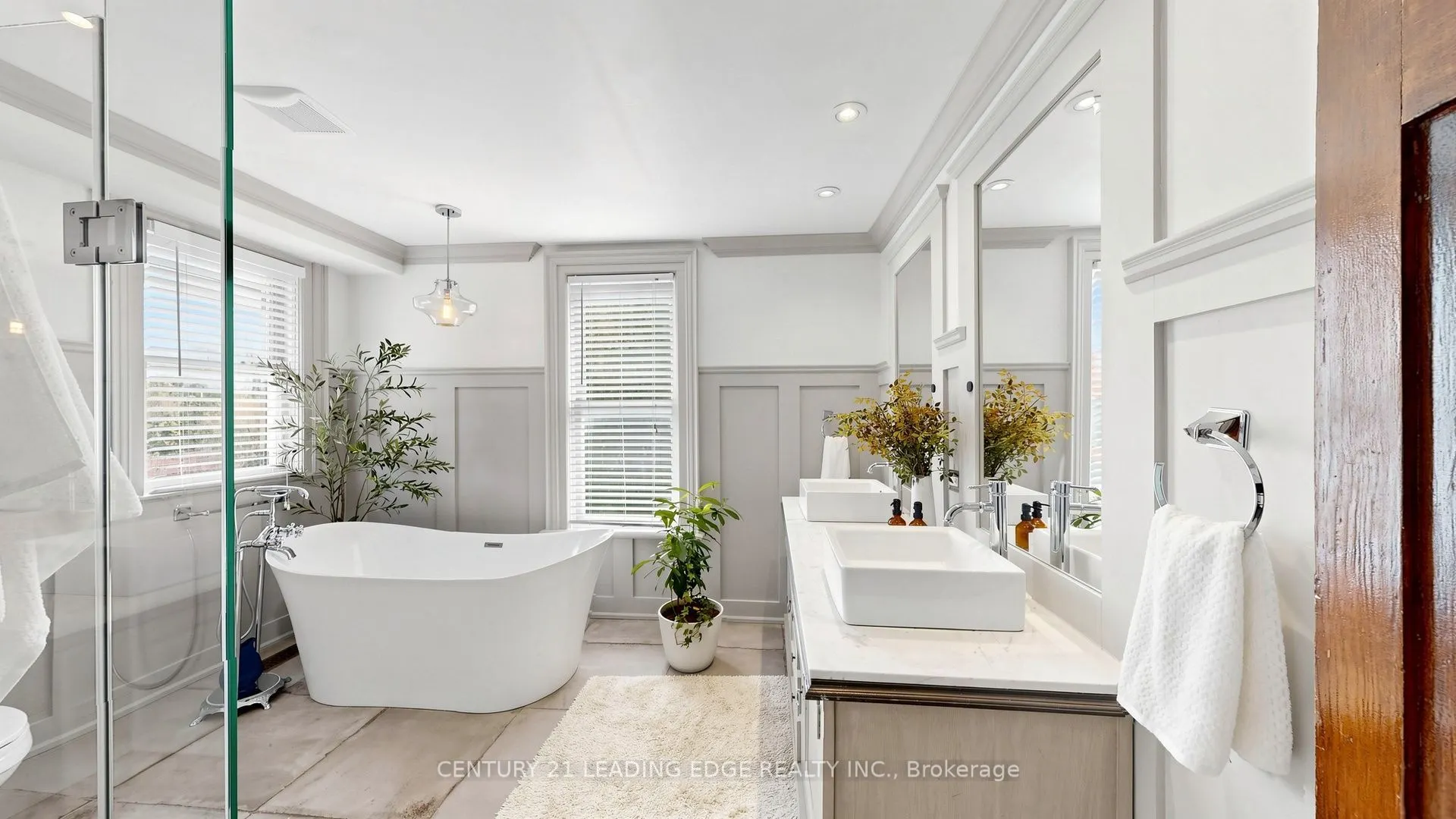 6 Aileen Lewis Court