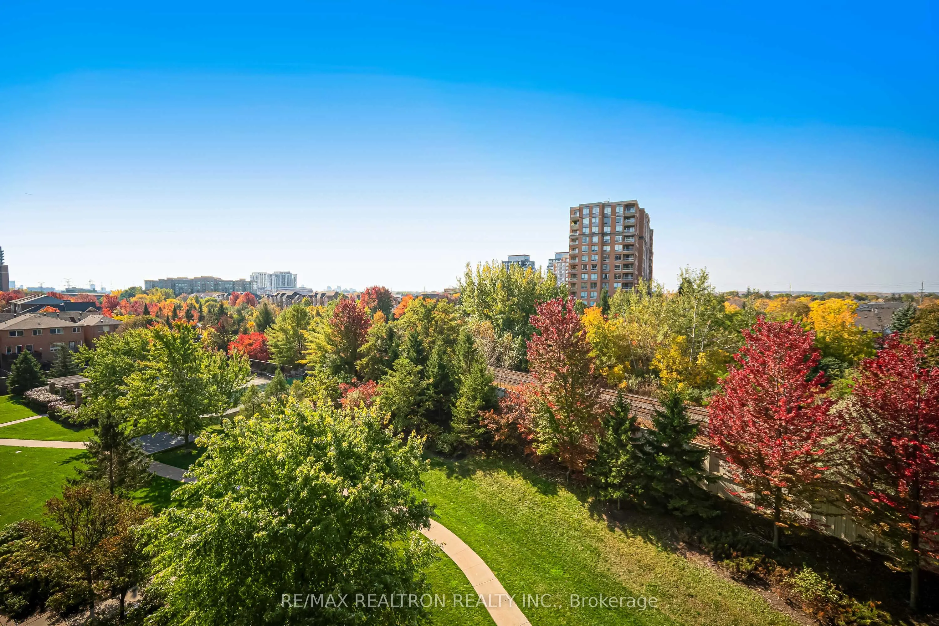 330 Red Maple Road #601