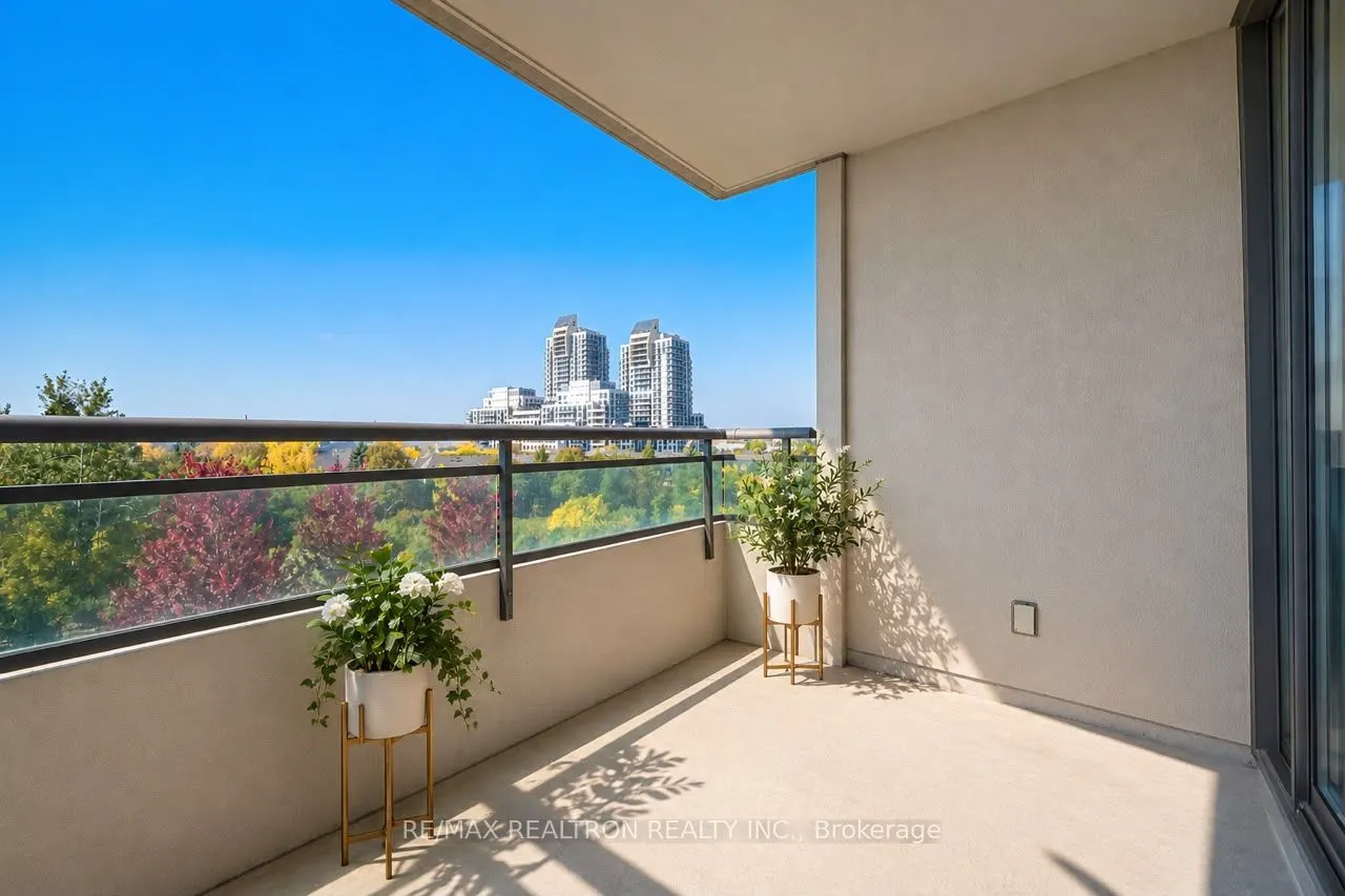 330 Red Maple Road #601