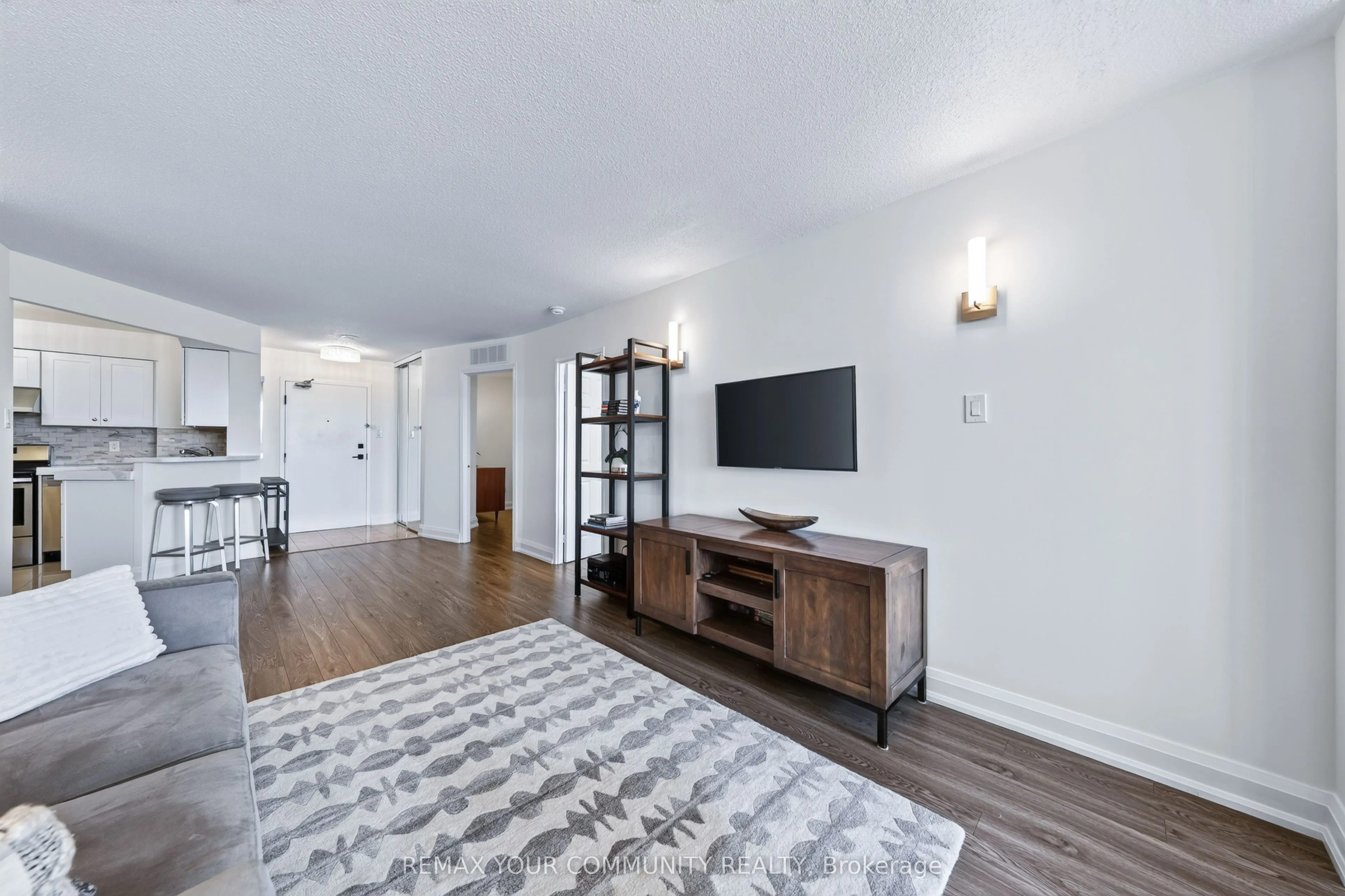 8501 Bayview Avenue #1011