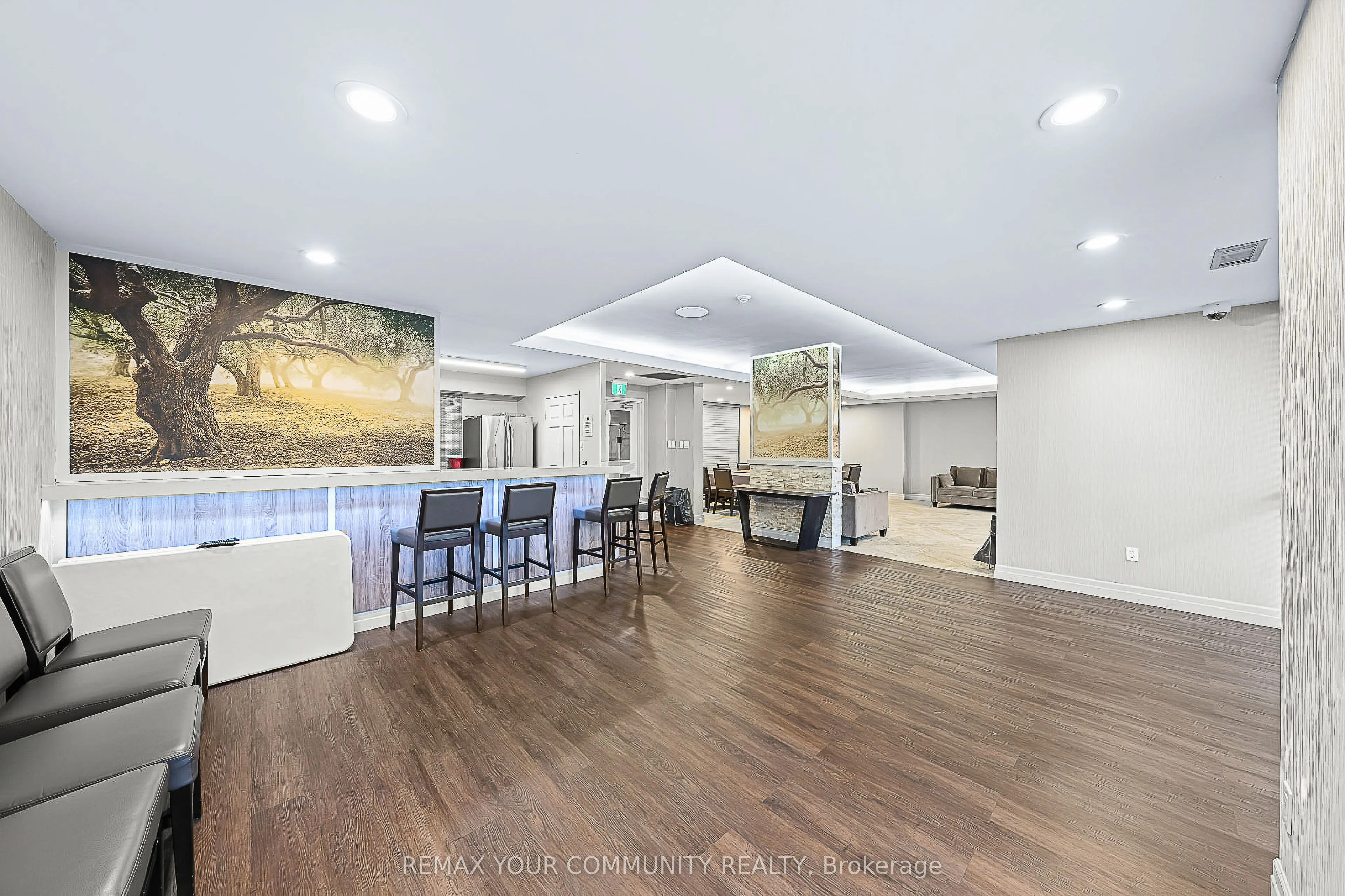8501 Bayview Avenue #1011