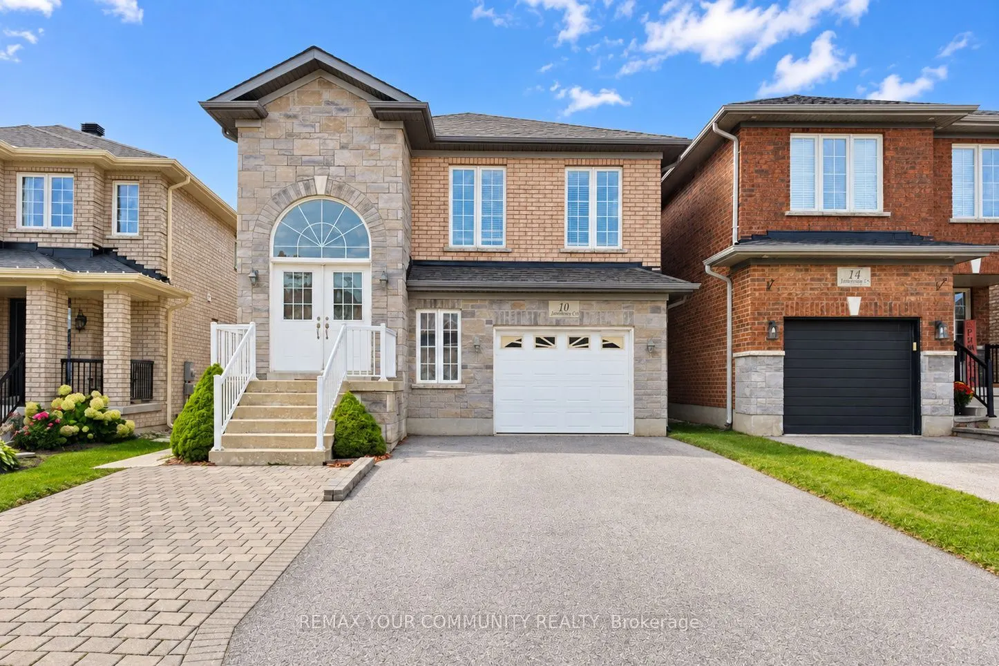 10 Armstrong Crescent #Main Fl