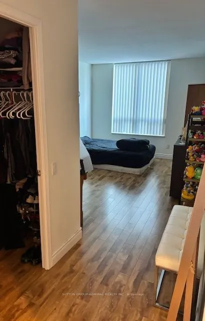 5 Emerald Lane #202