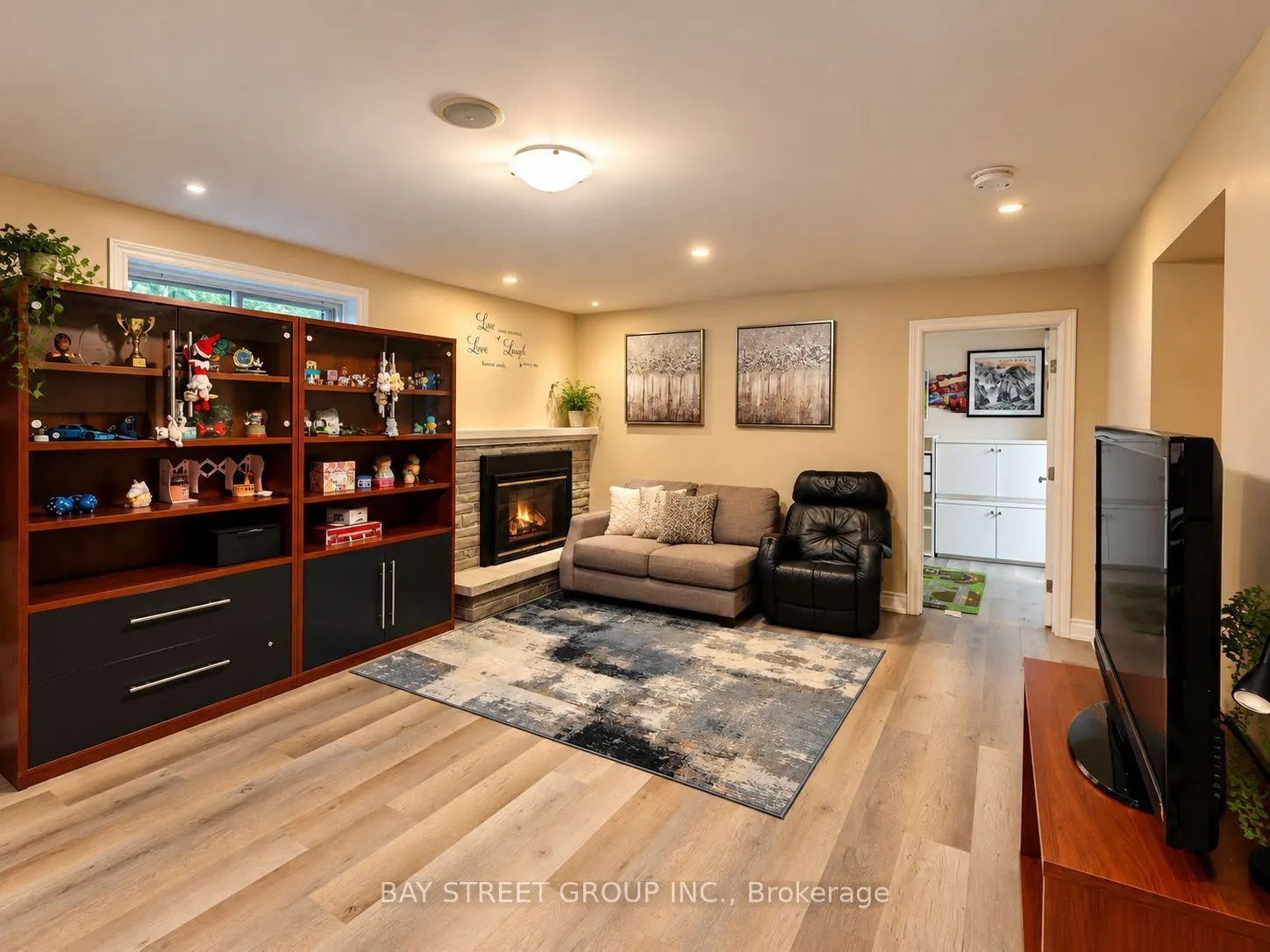 111 Fred Varley Drive