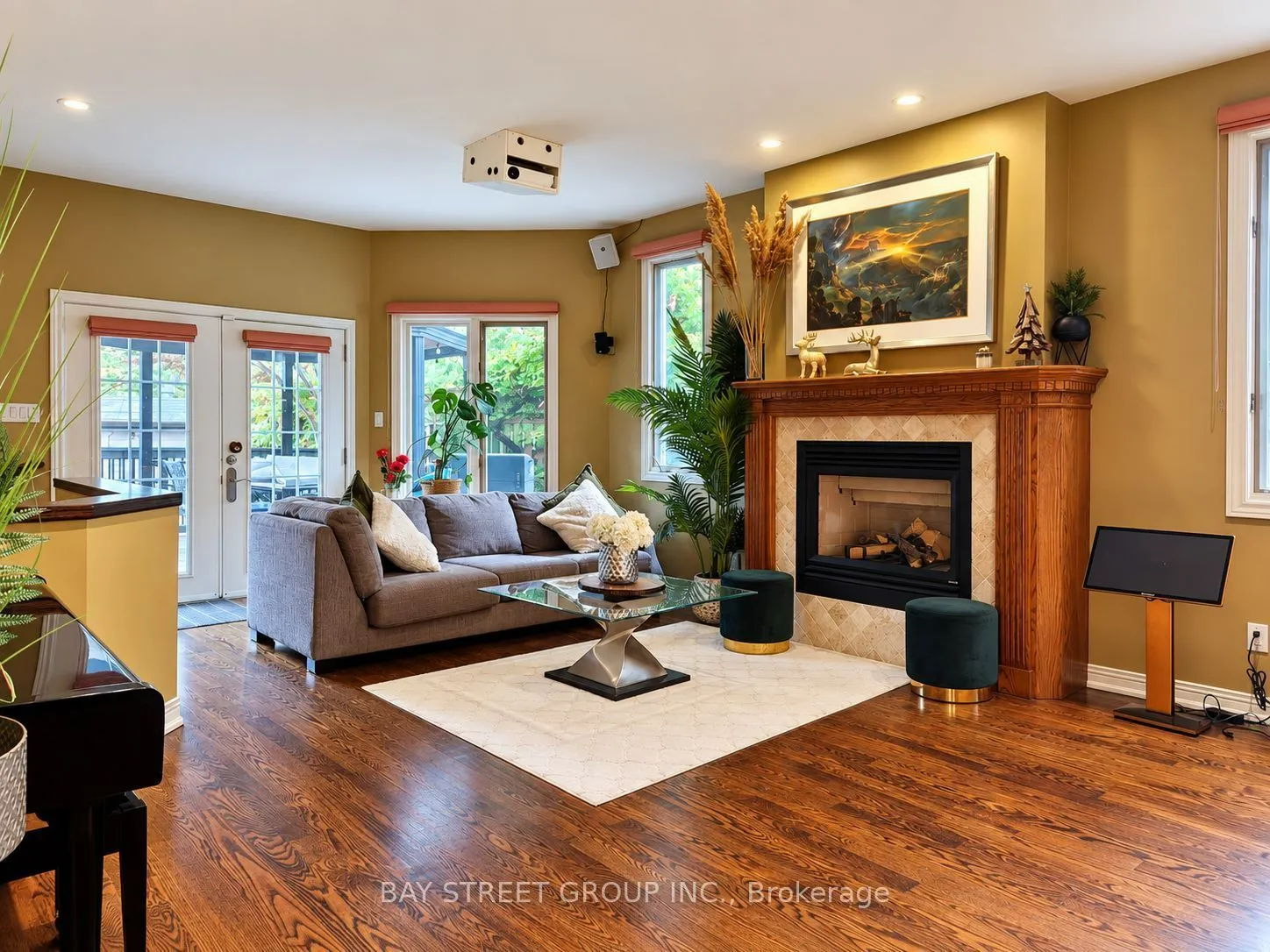 111 Fred Varley Drive