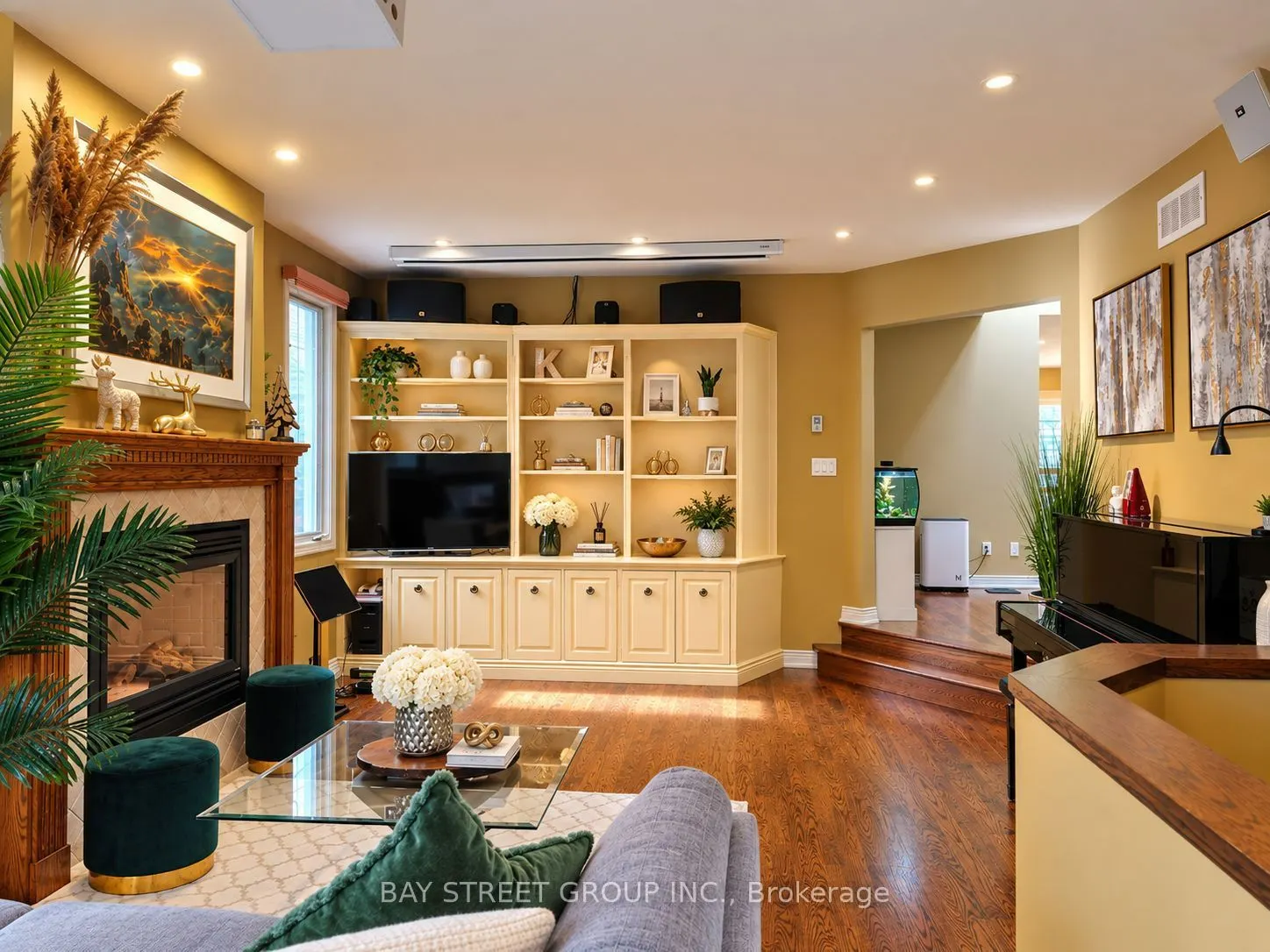 111 Fred Varley Drive