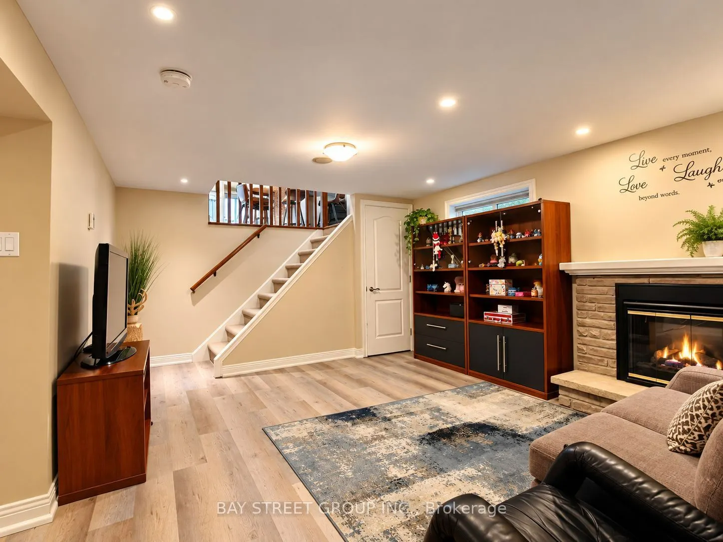 111 Fred Varley Drive