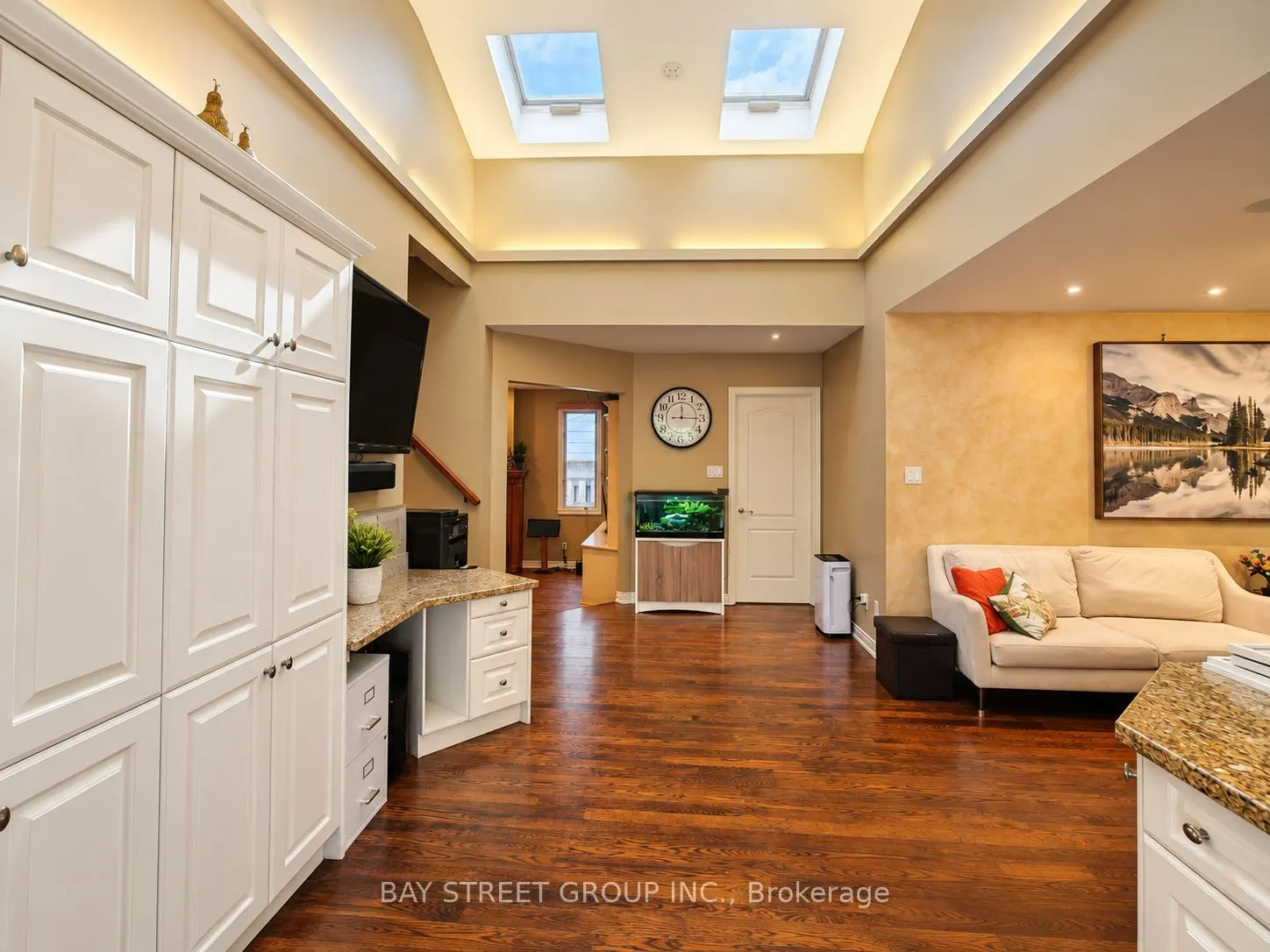111 Fred Varley Drive