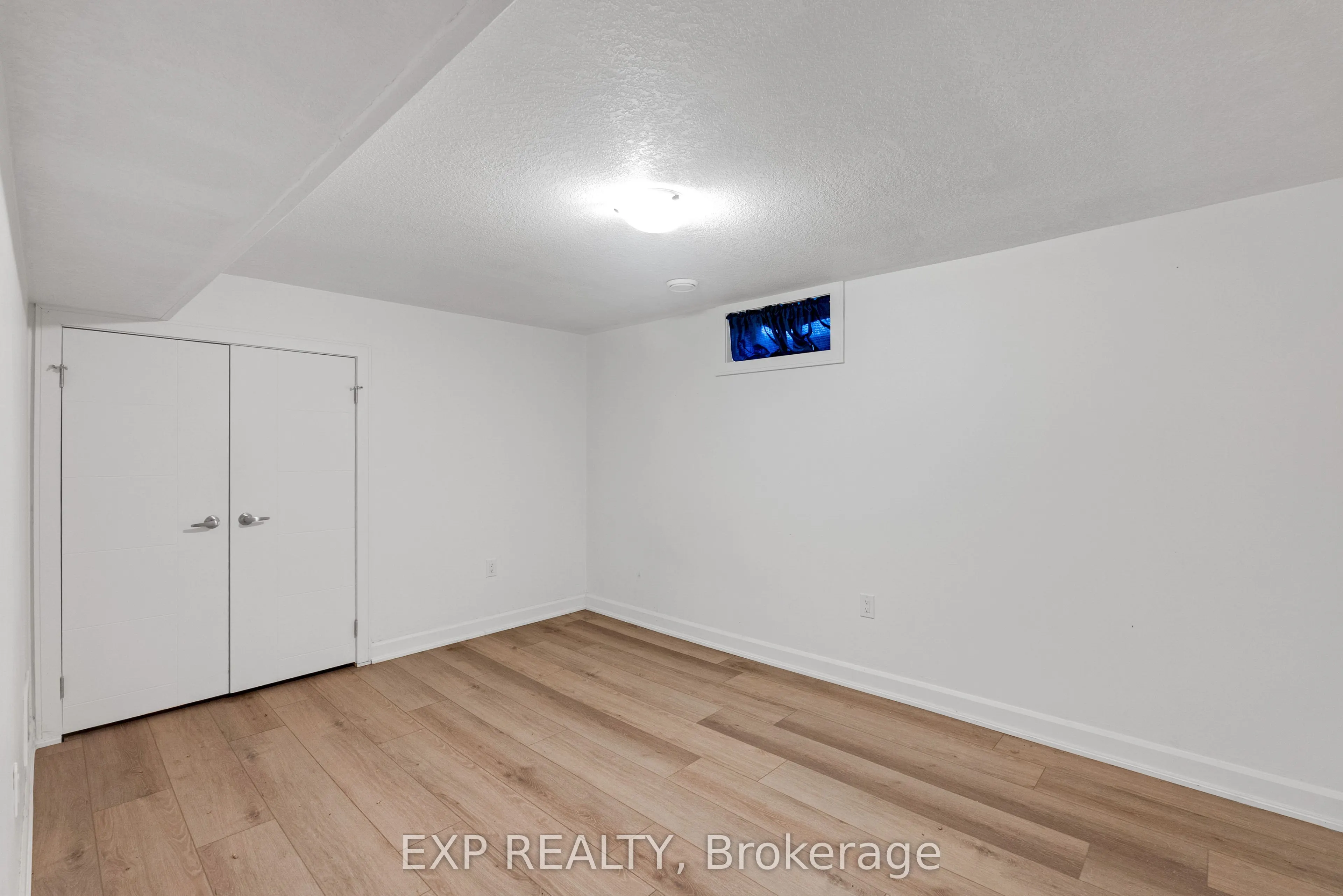 143 Albert Street W