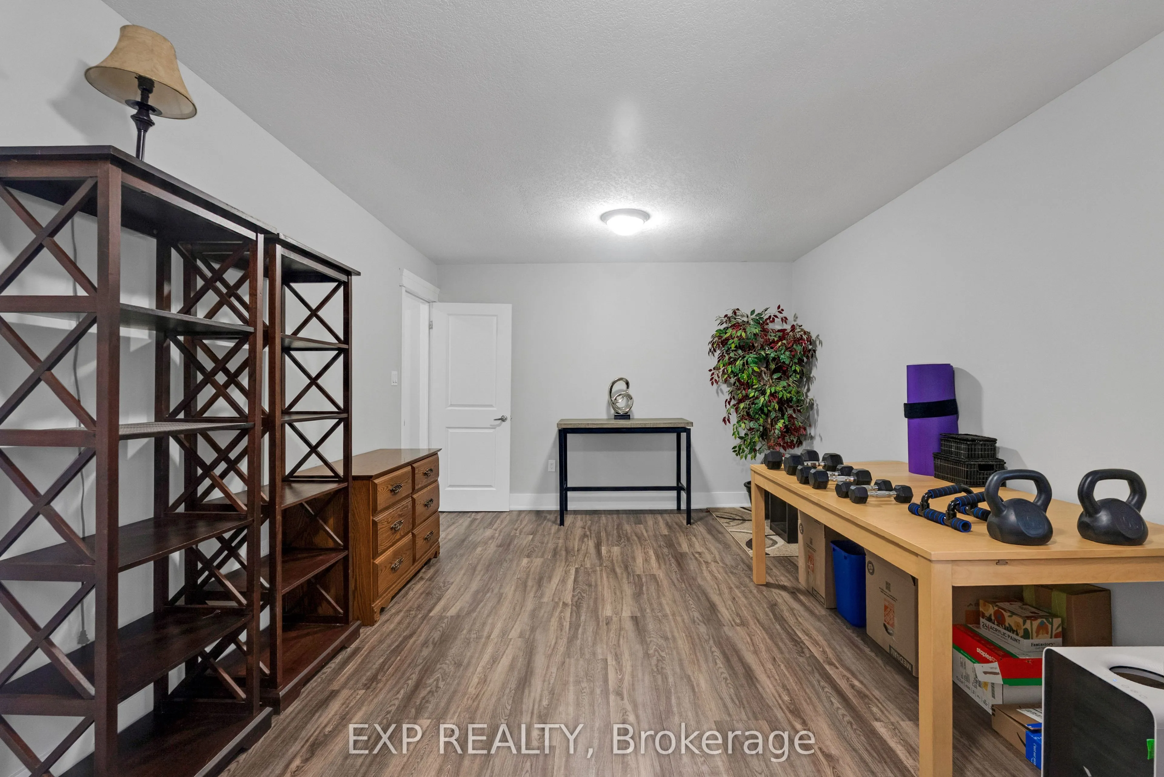 143 Albert Street W