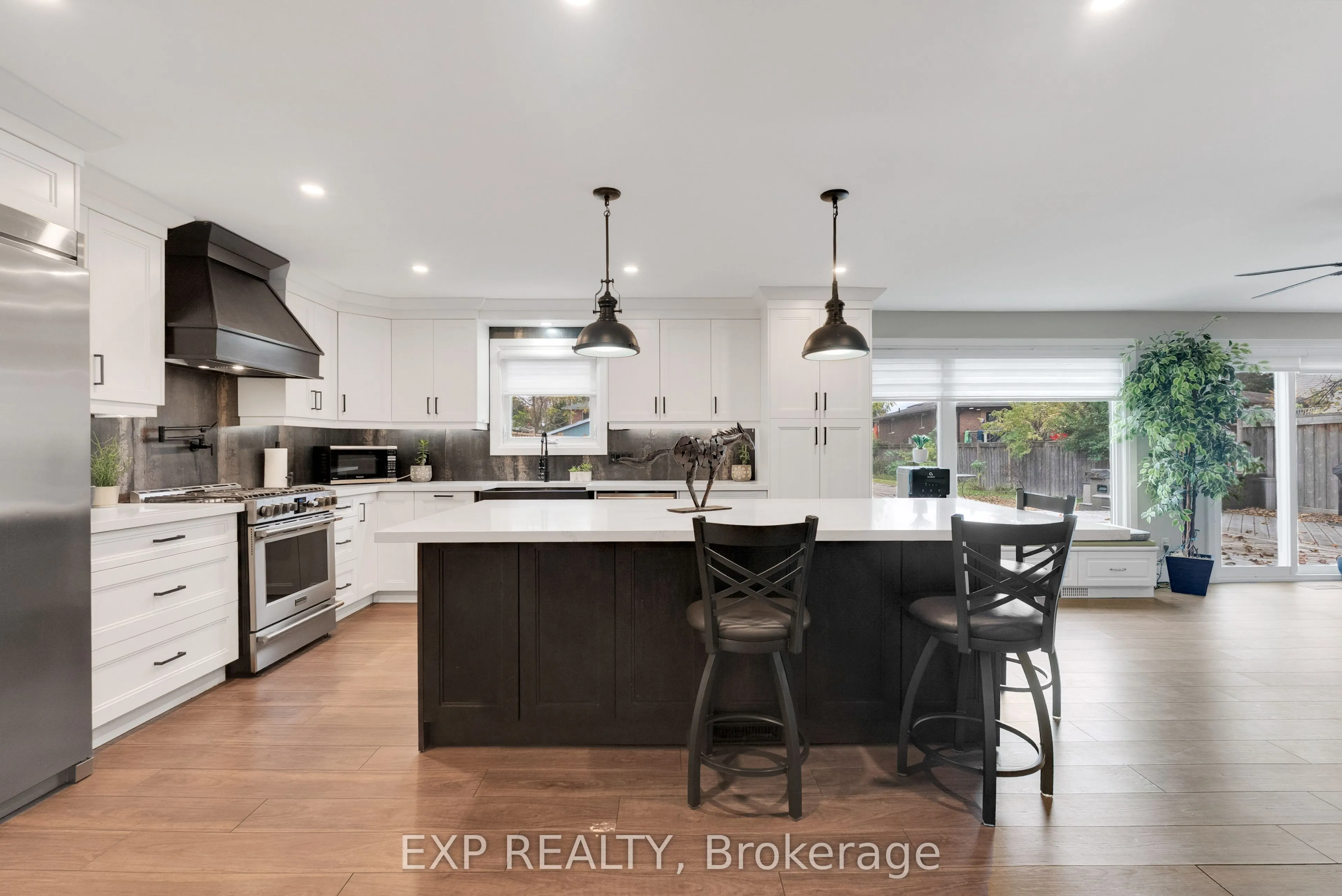 143 Albert Street W