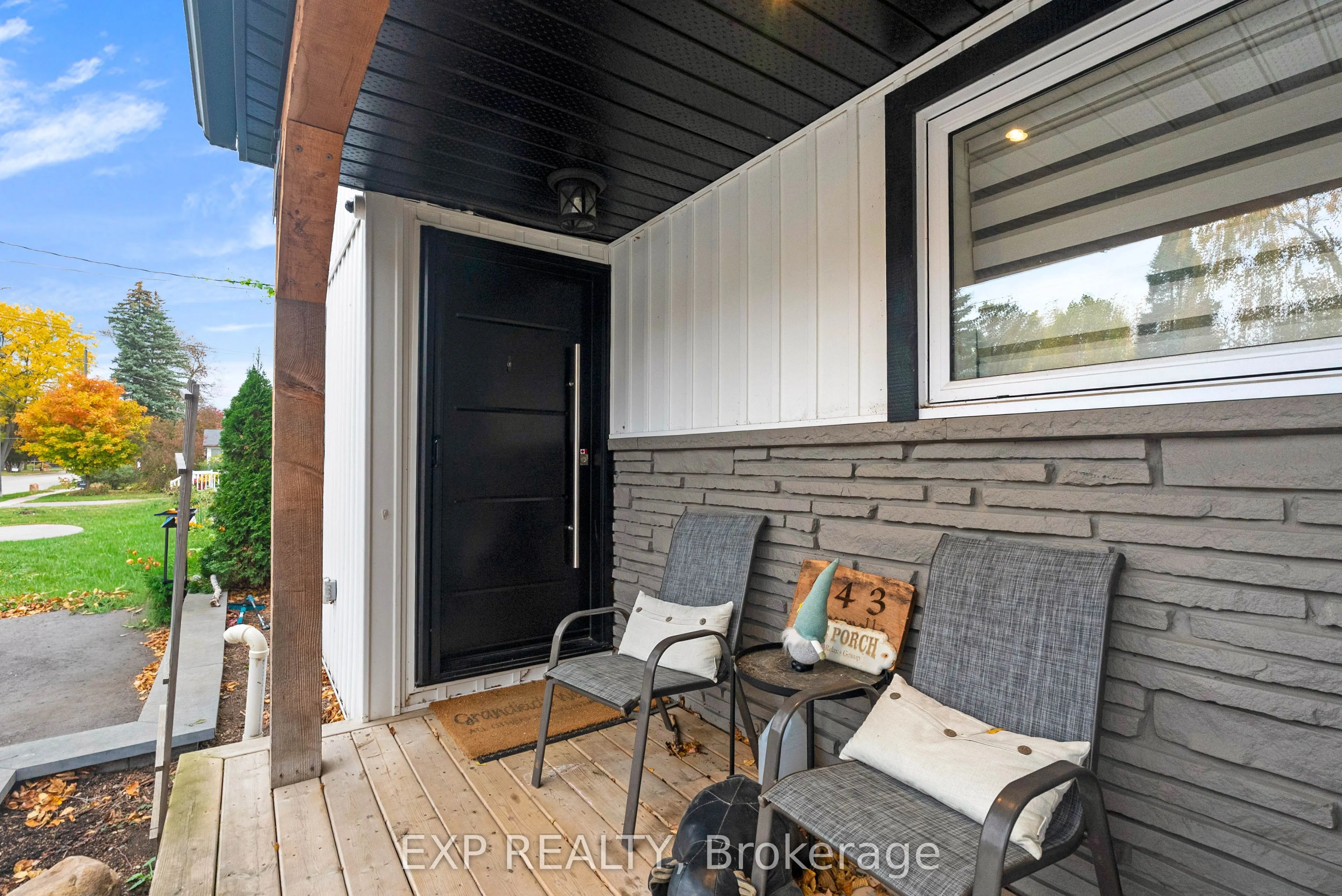 143 Albert Street W