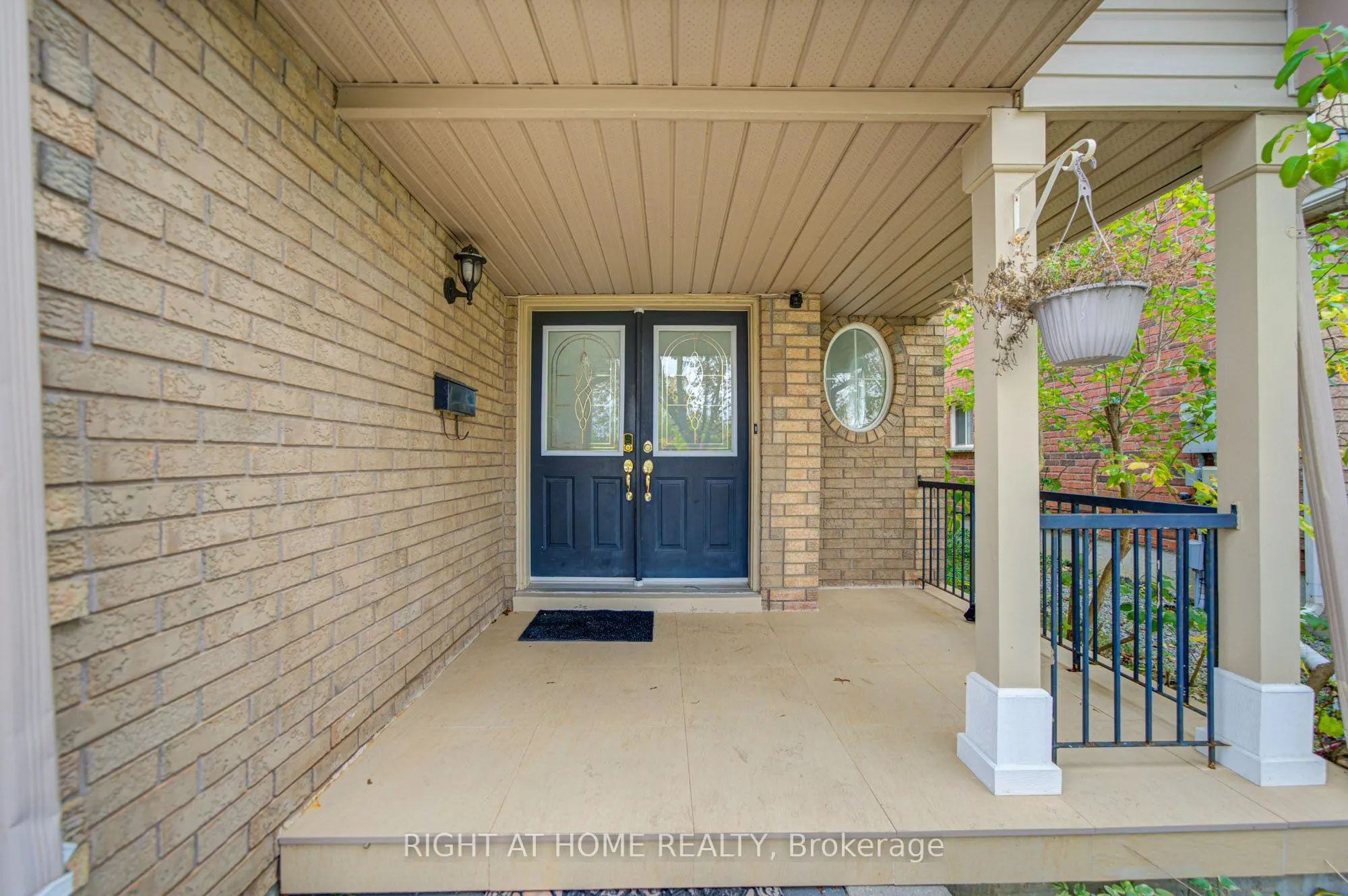 81 Old Colony Road