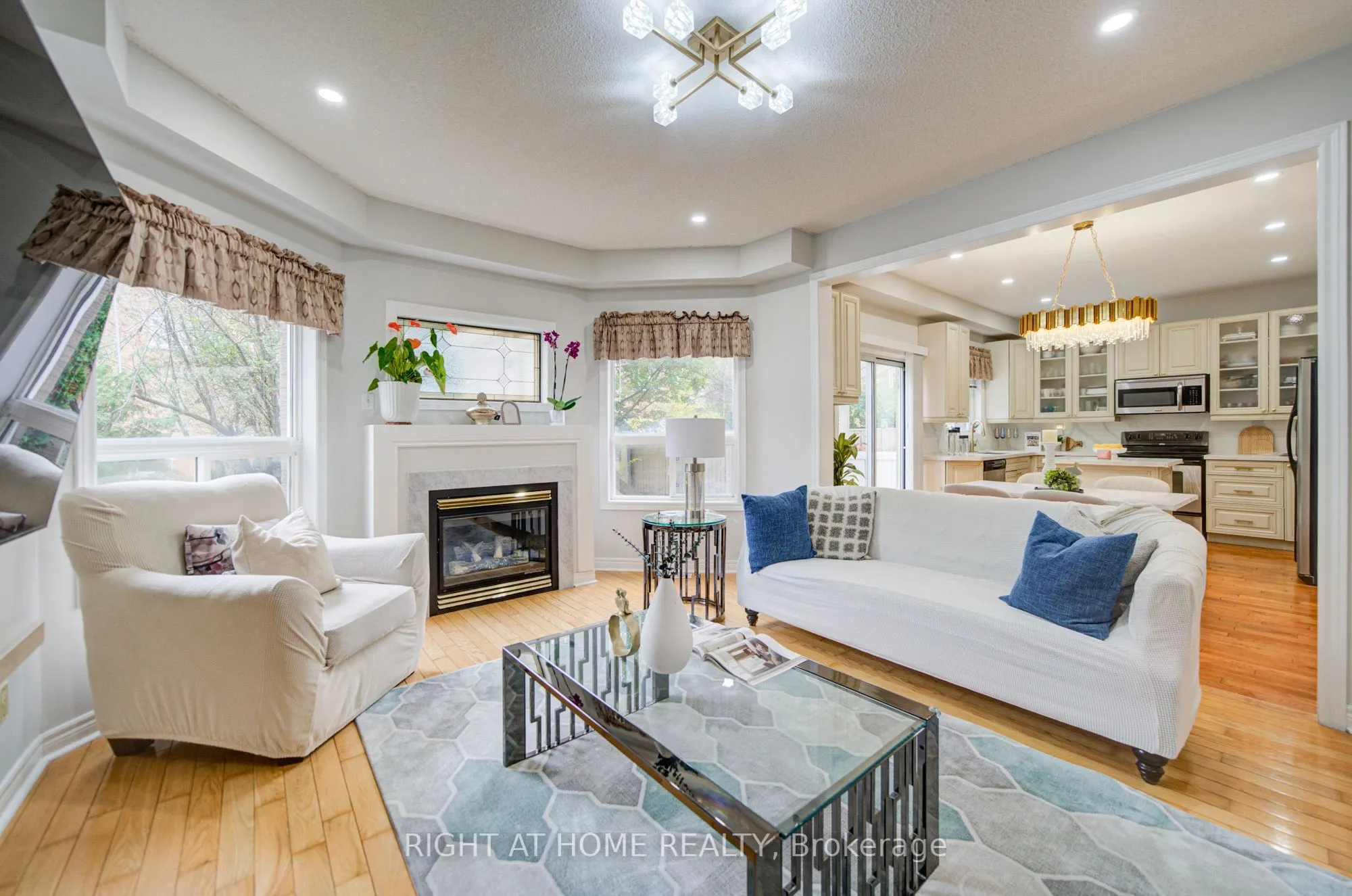 81 Old Colony Road