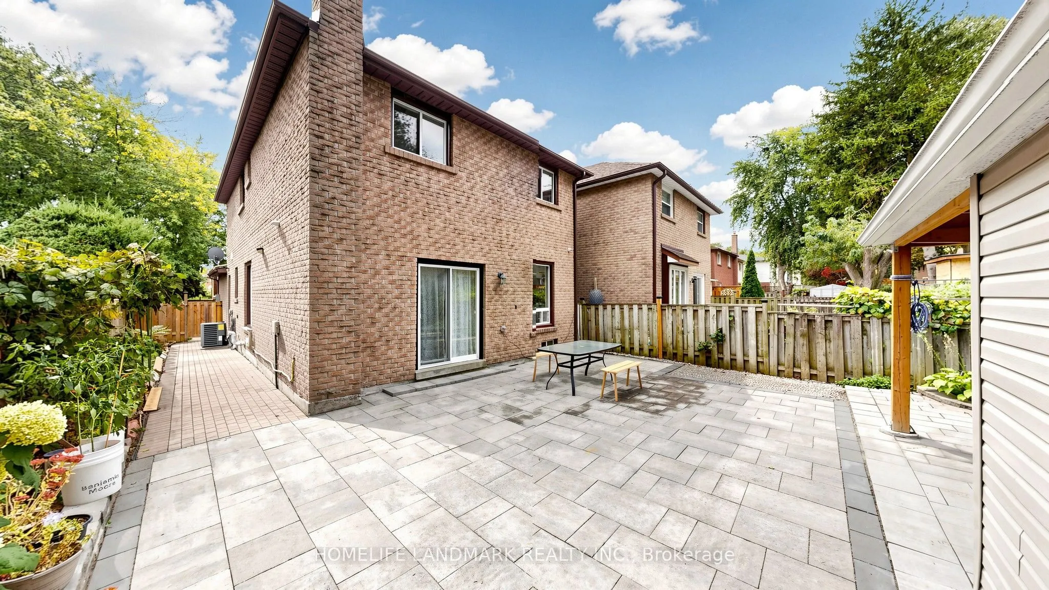 4 Bishop Crescent