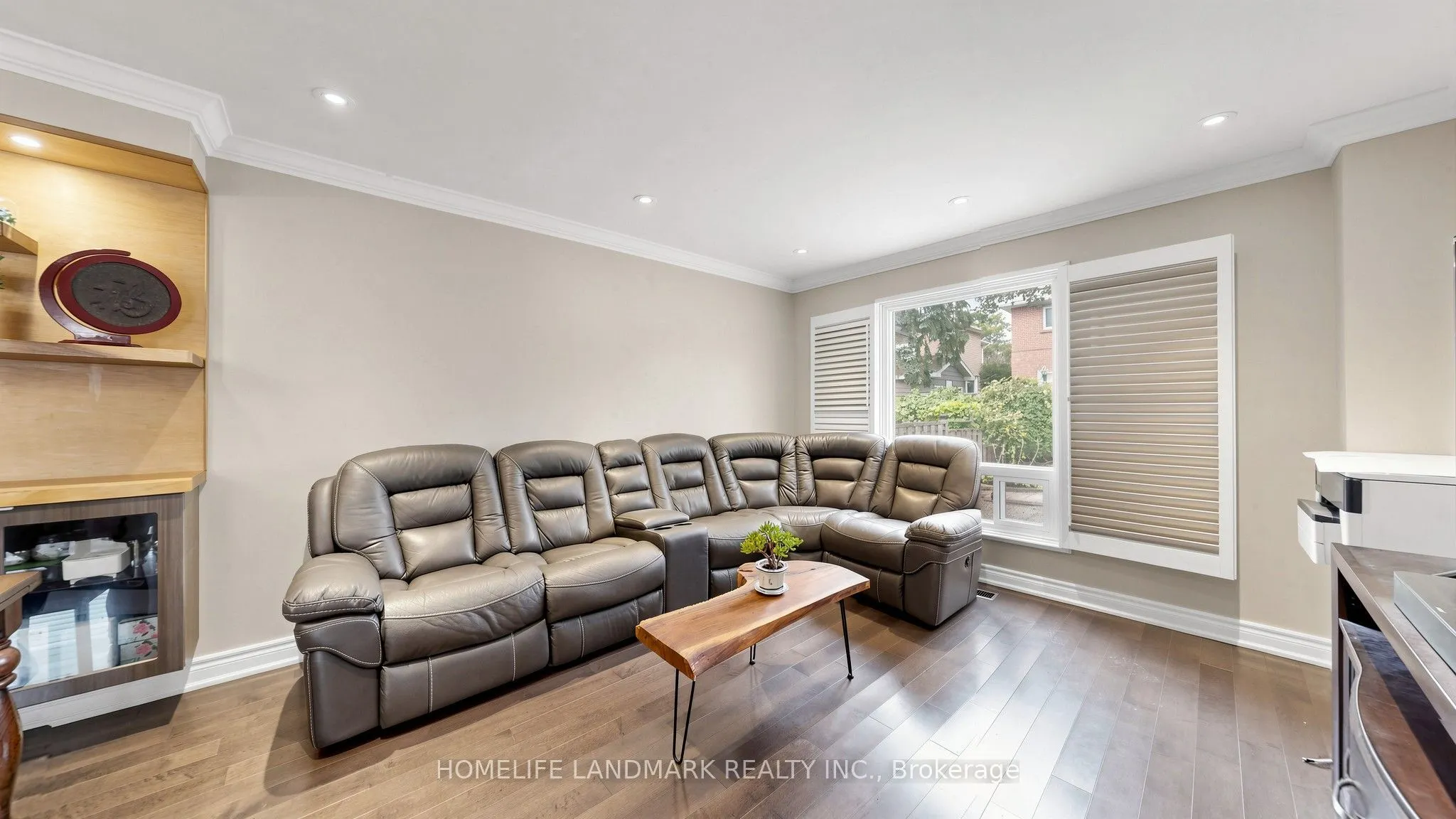 4 Bishop Crescent