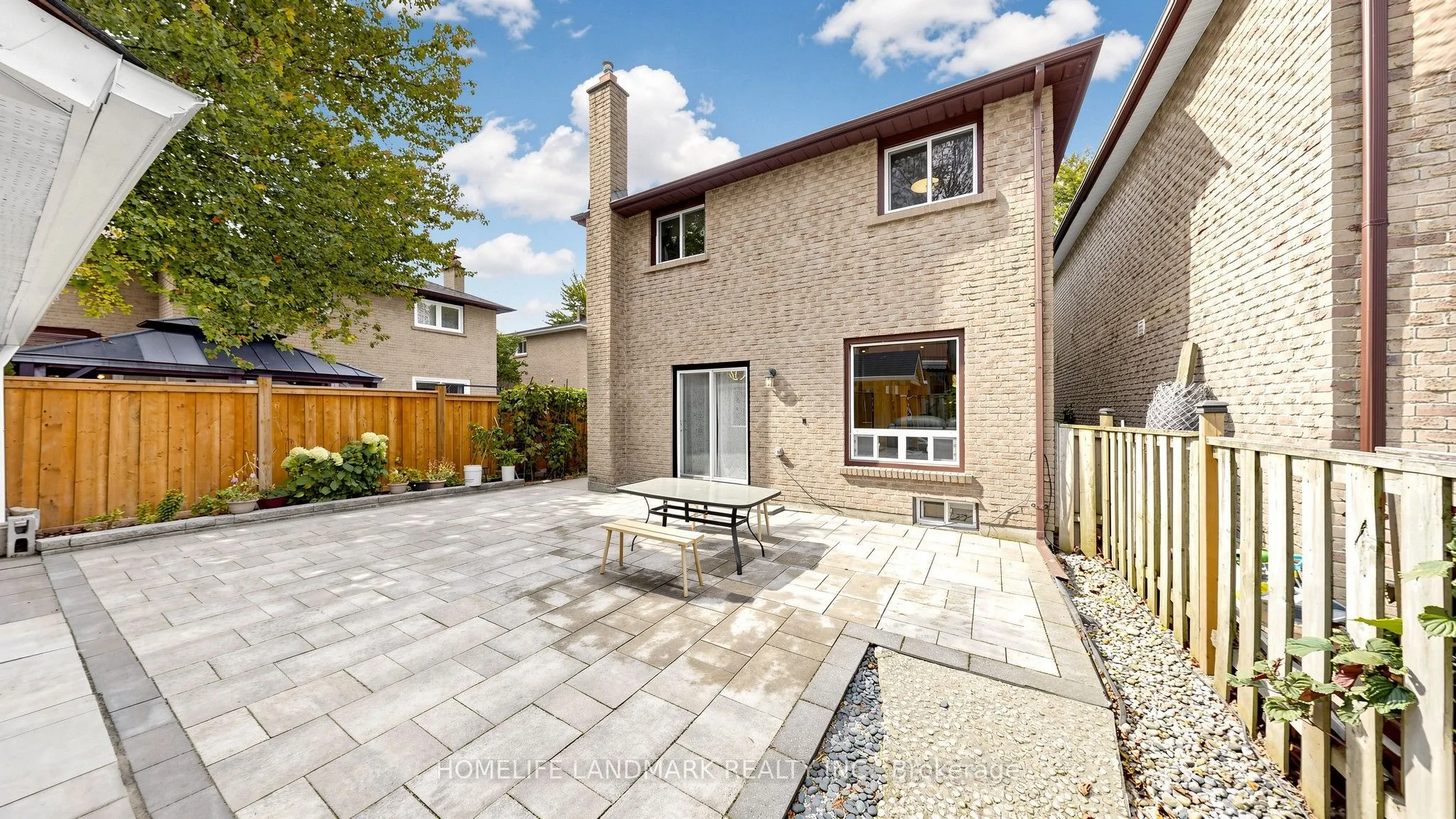 4 Bishop Crescent