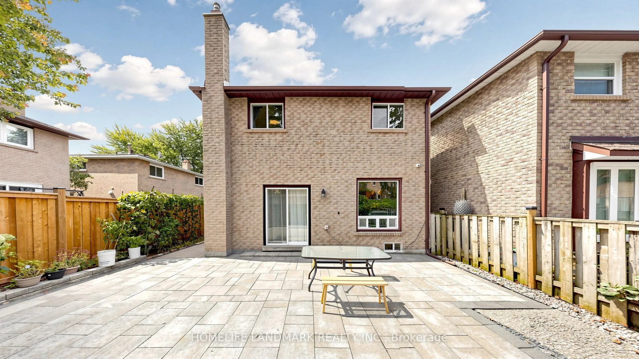 4 Bishop Crescent