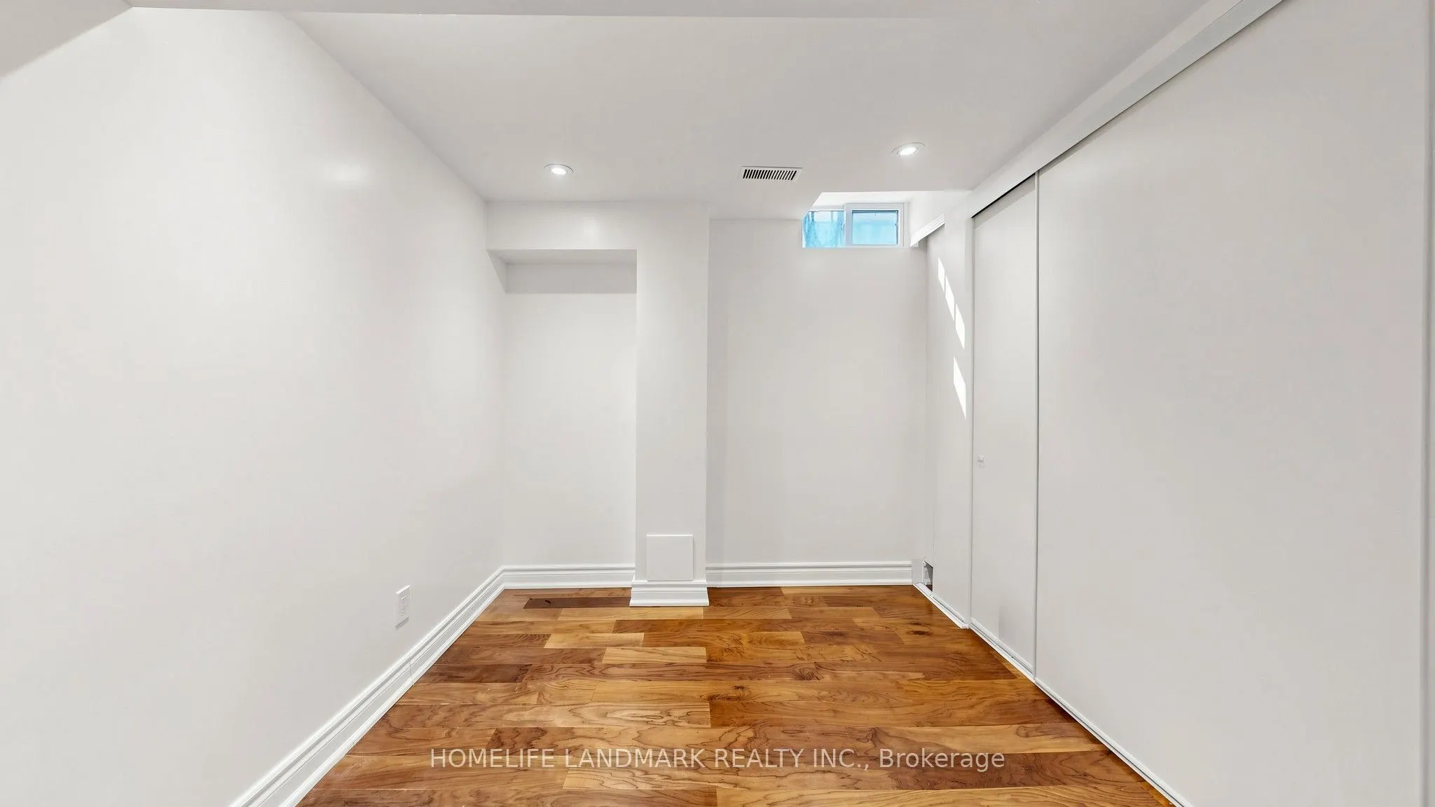 4 Bishop Crescent