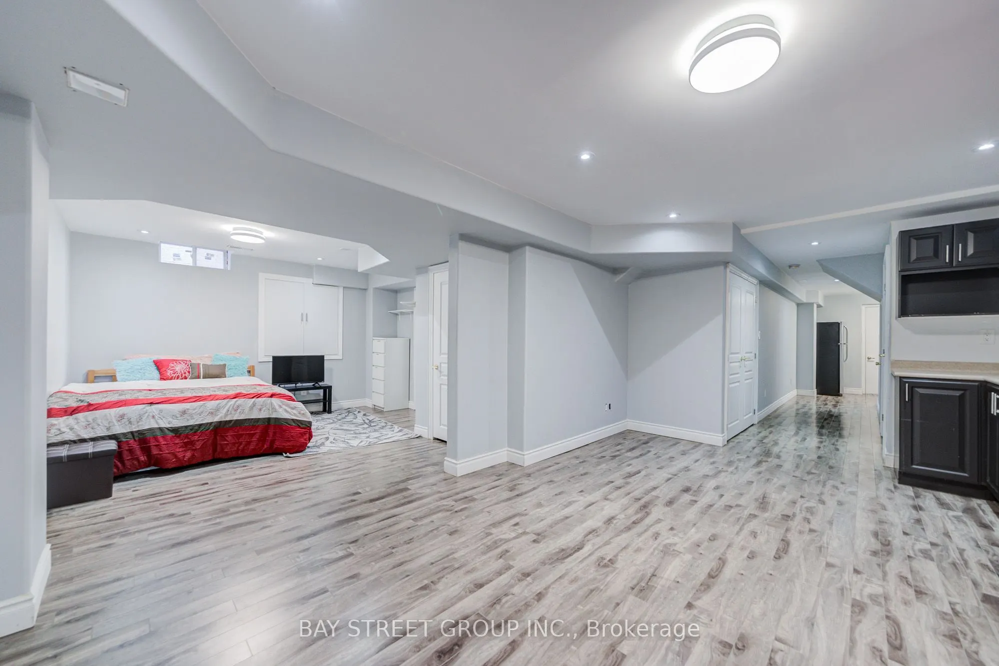 11 Farmington Road