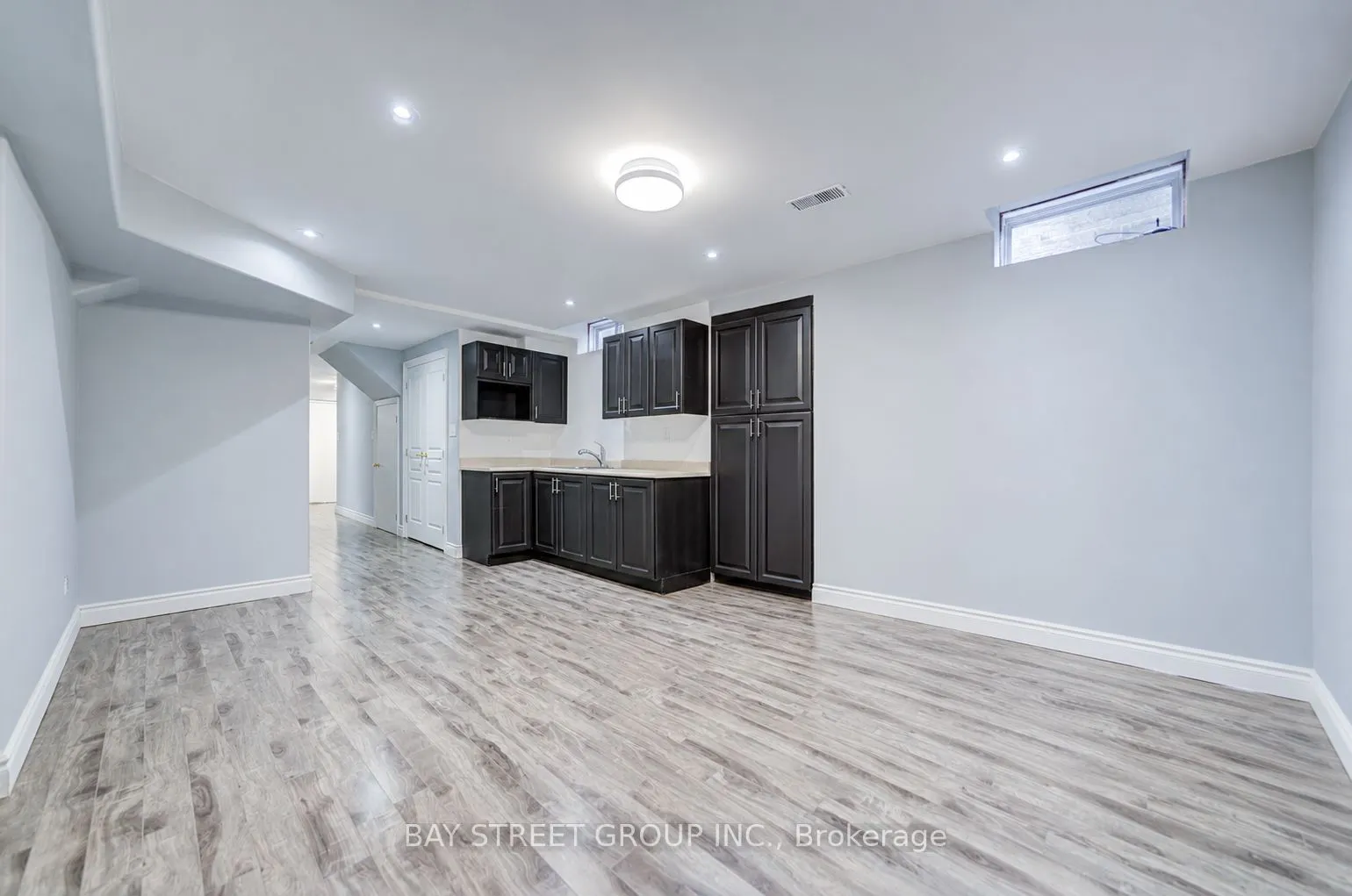 11 Farmington Road