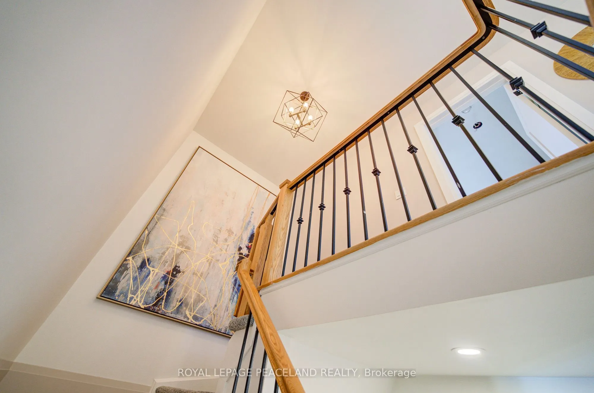 21 Don Hadden Crescent