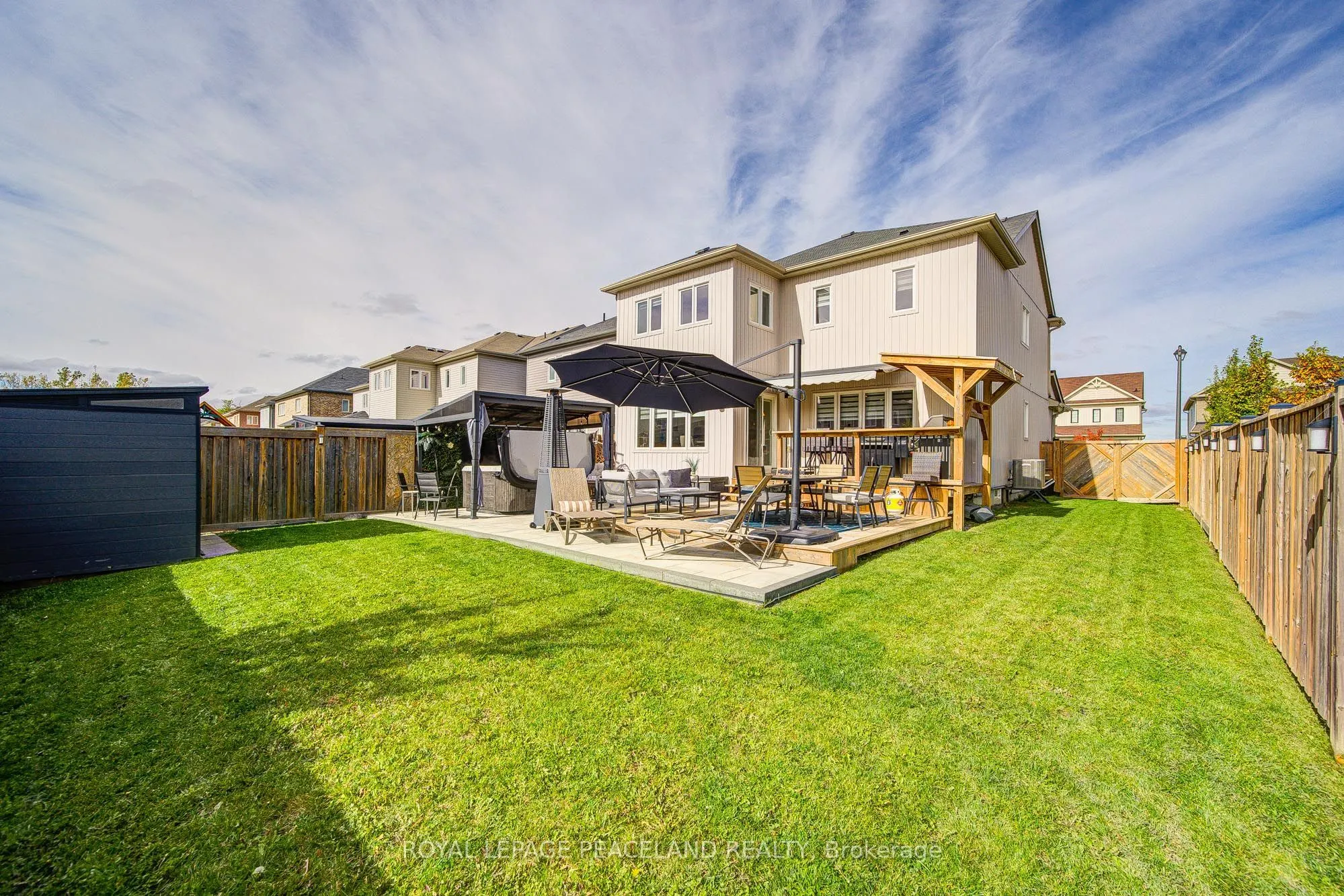 21 Don Hadden Crescent