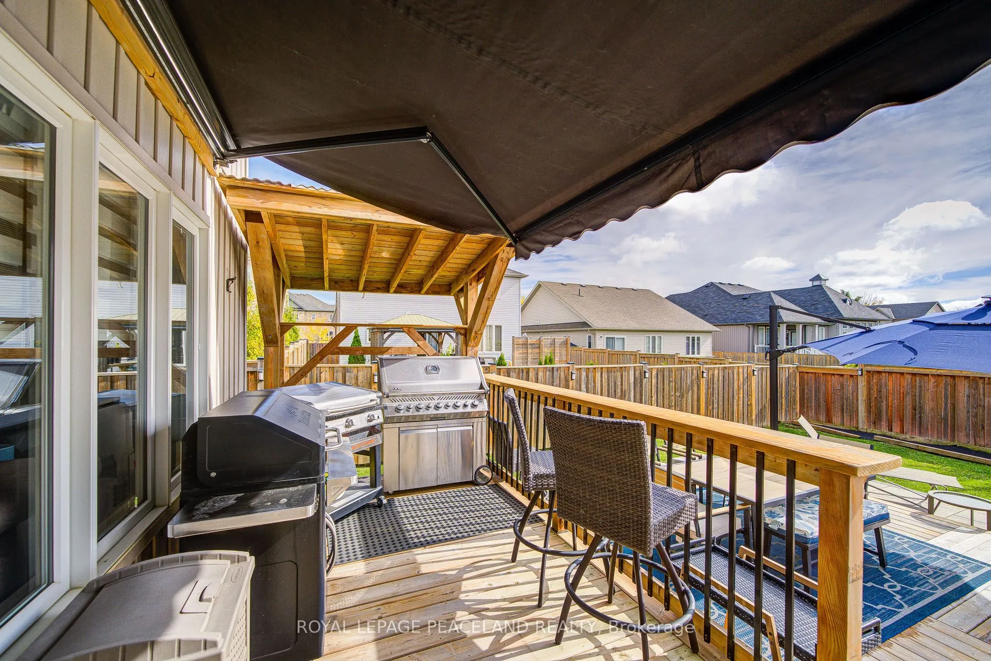 21 Don Hadden Crescent