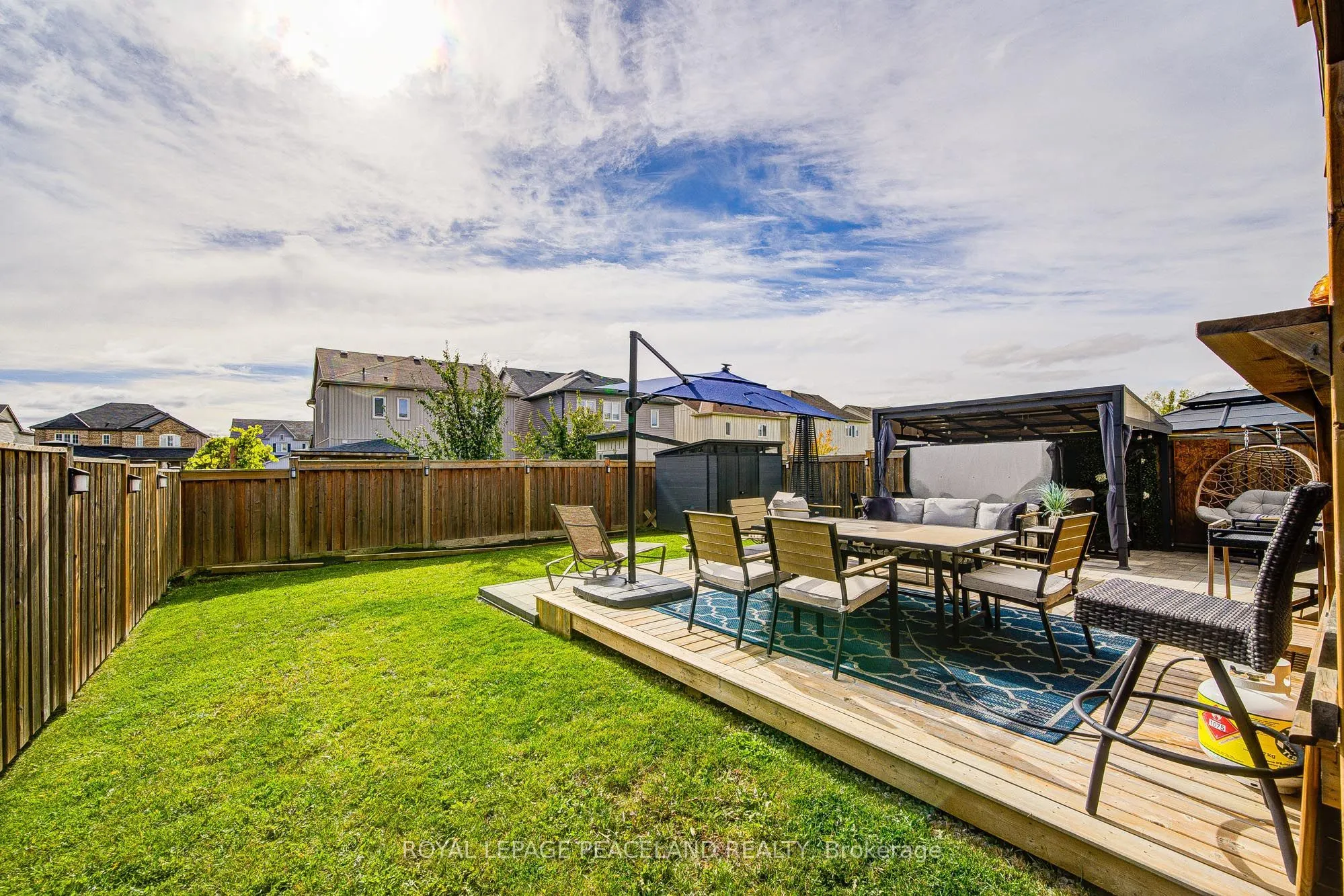 21 Don Hadden Crescent