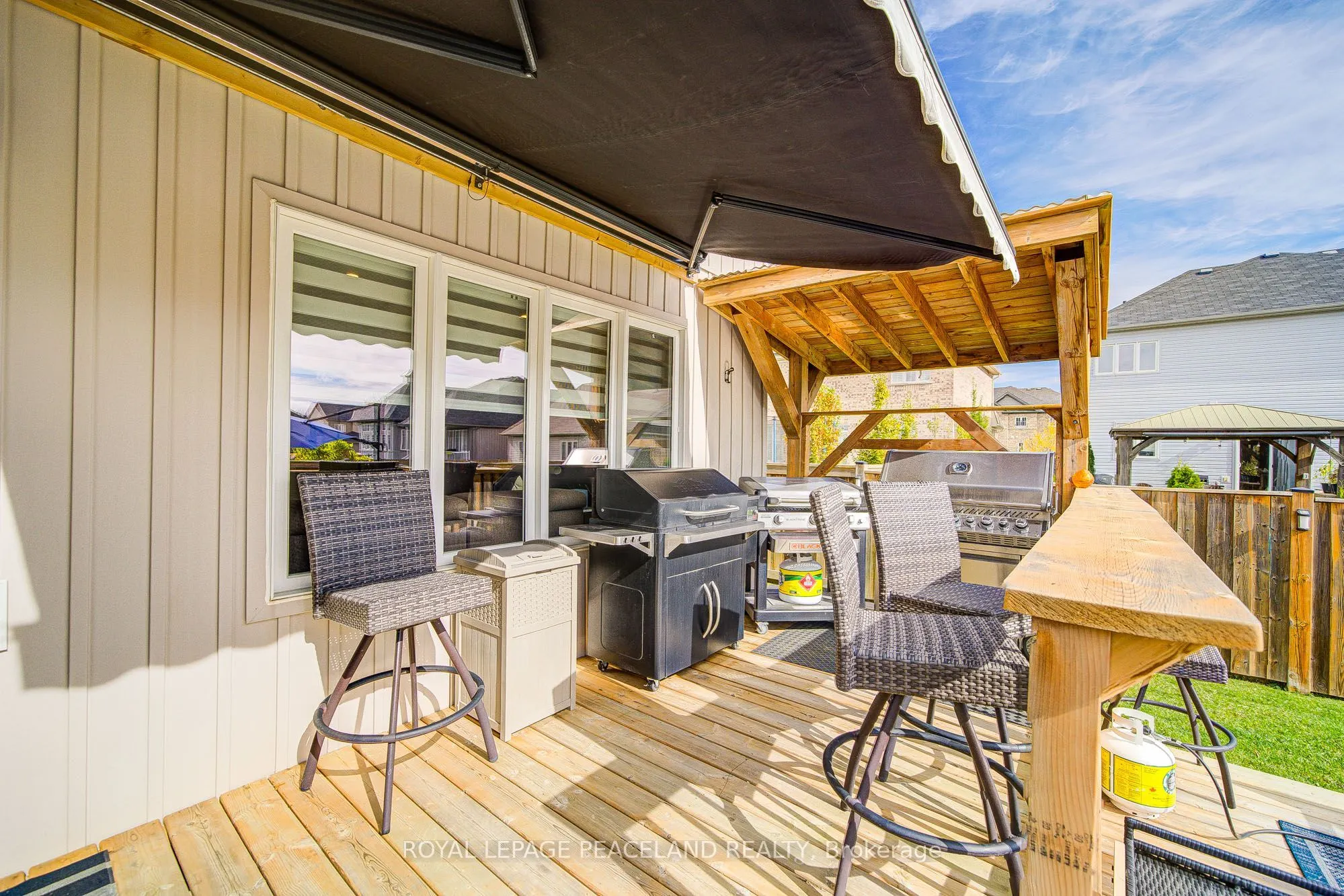 21 Don Hadden Crescent