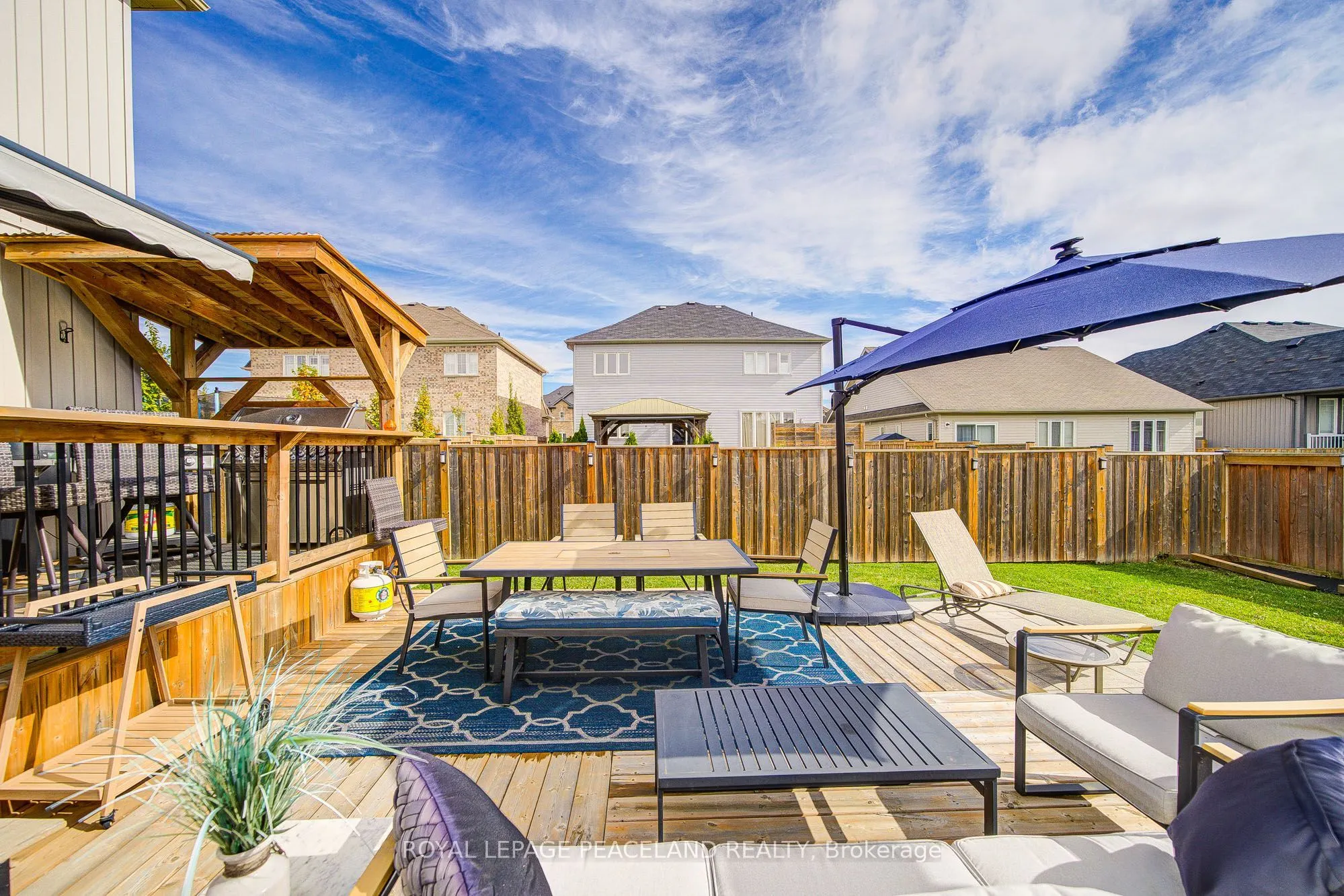 21 Don Hadden Crescent